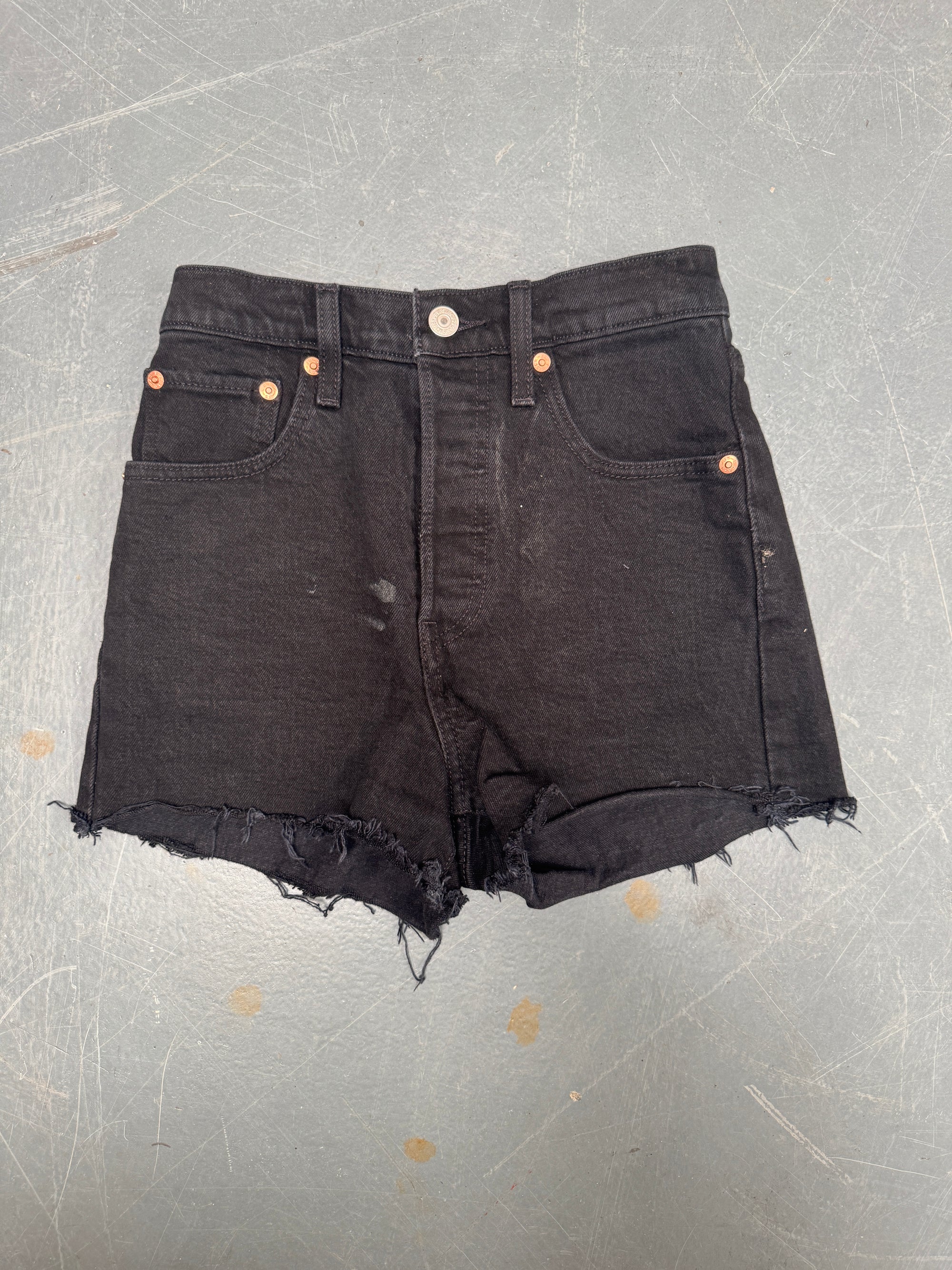 Vintage Levis Cut Off Denim Shorts - 90s Made - W 24 - SH583