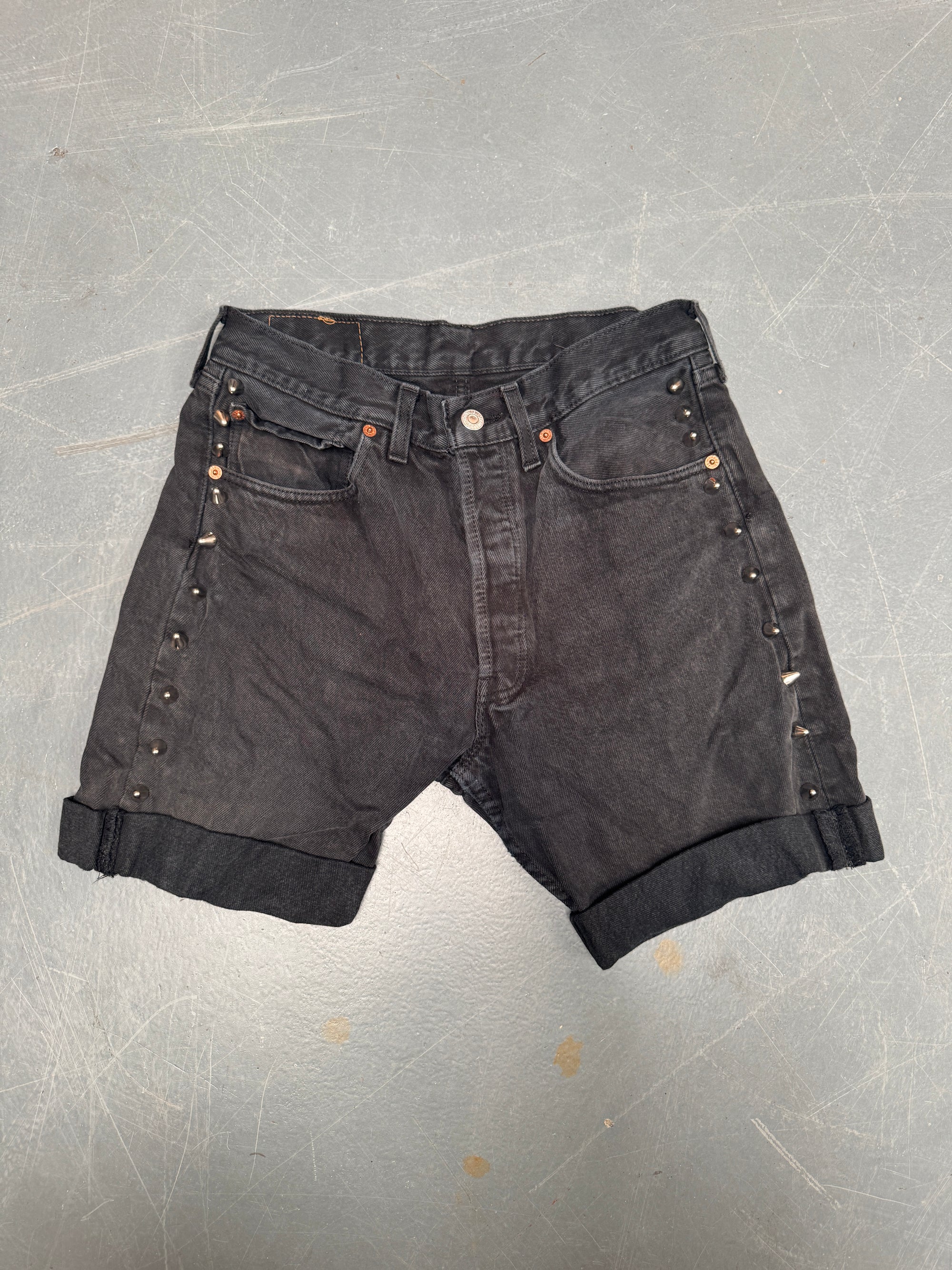 Vintage Levis Cut Off Denim Shorts - 90s Made - W 26 - SH585