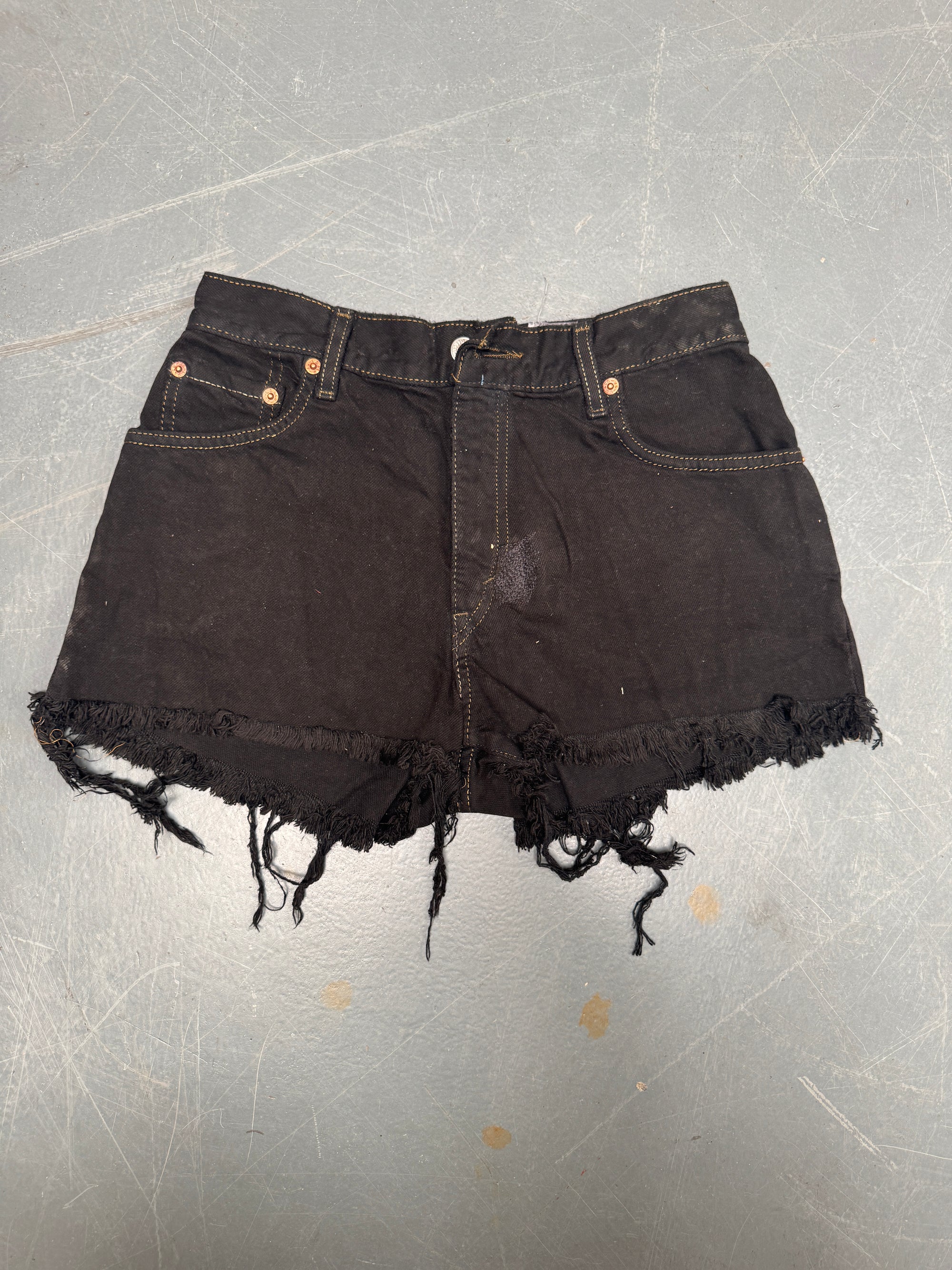 Vintage Levis Cut Off Denim Shorts - 90s Made - W 26 - SH588