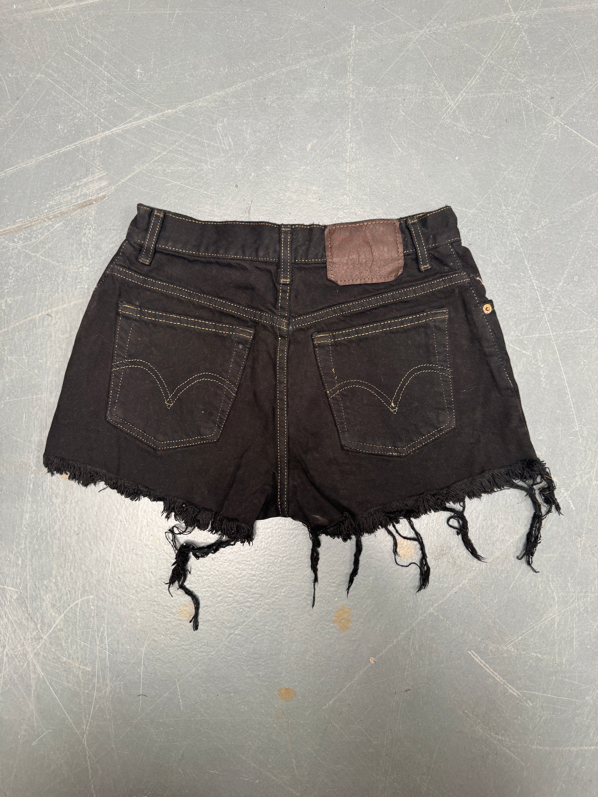 Vintage Levis Cut Off Denim Shorts - 90s Made - W 26 - SH588