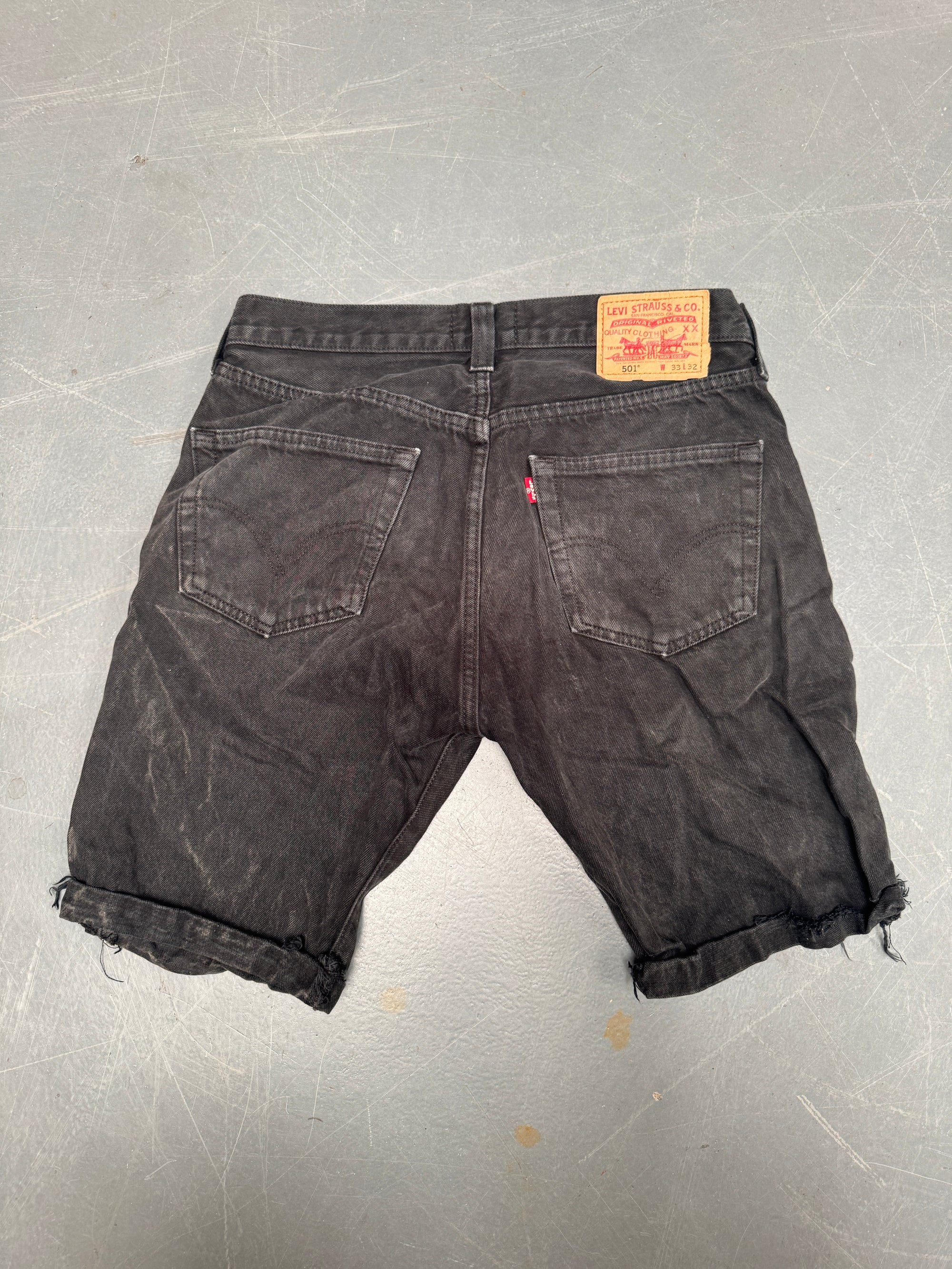 Vintage Levis Cut Off Denim Shorts - 90s Made - W 30 - SH590