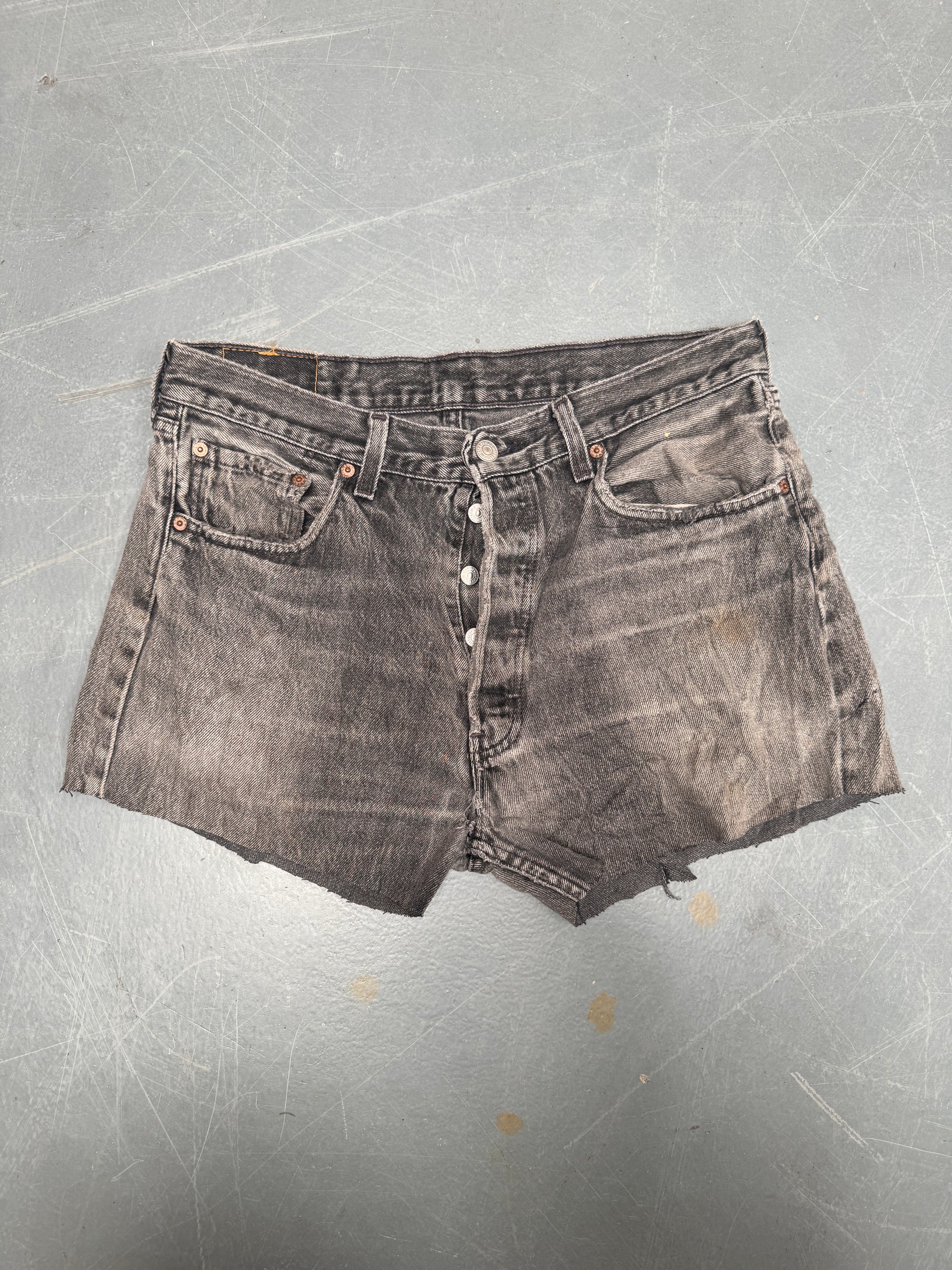 Vintage Levis Cut Off Denim Shorts - 90s Made - W 32 - SH592