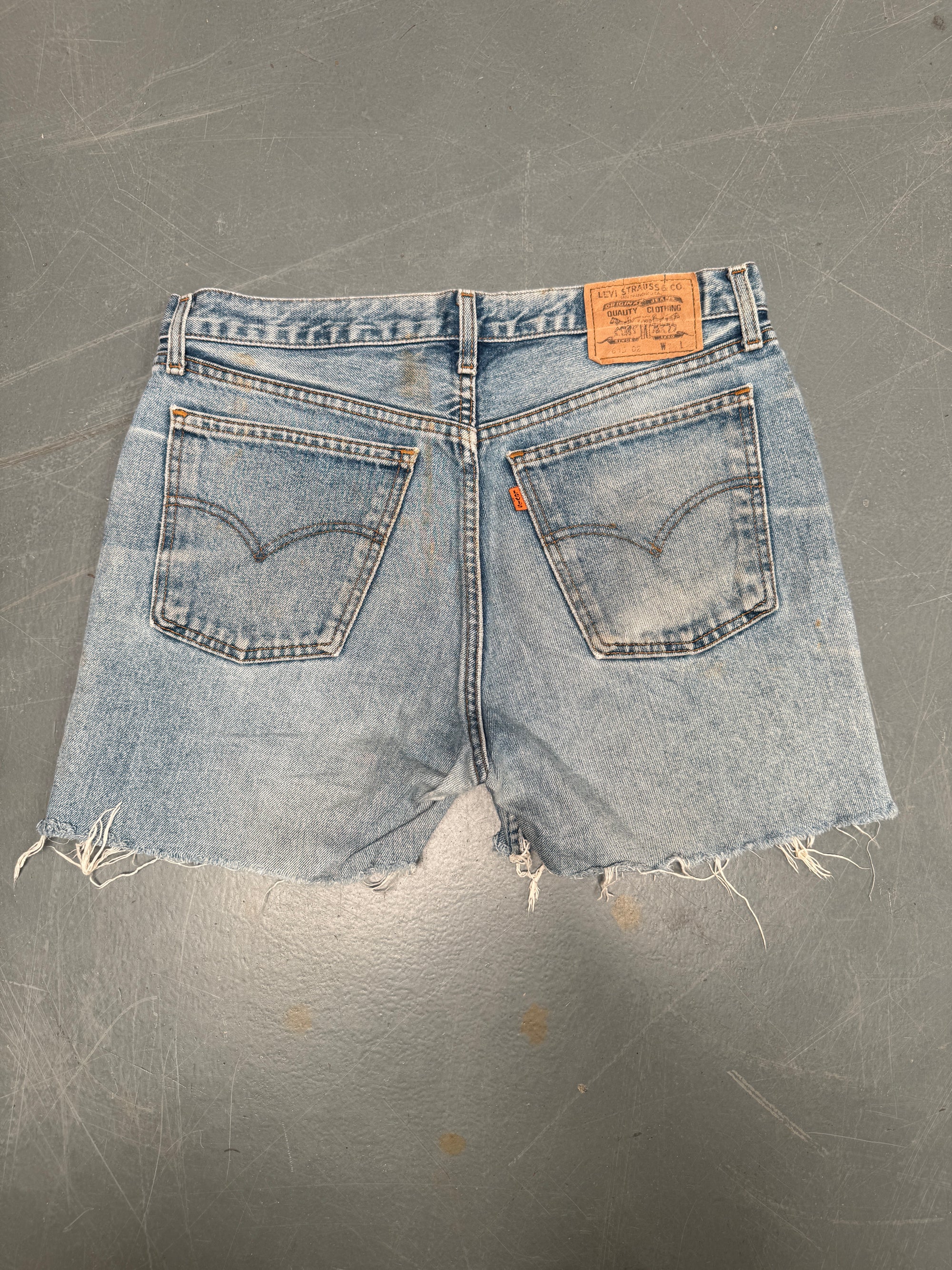 Vintage Levis Cut Off Denim Shorts - 90s Made - W 34 - SH596