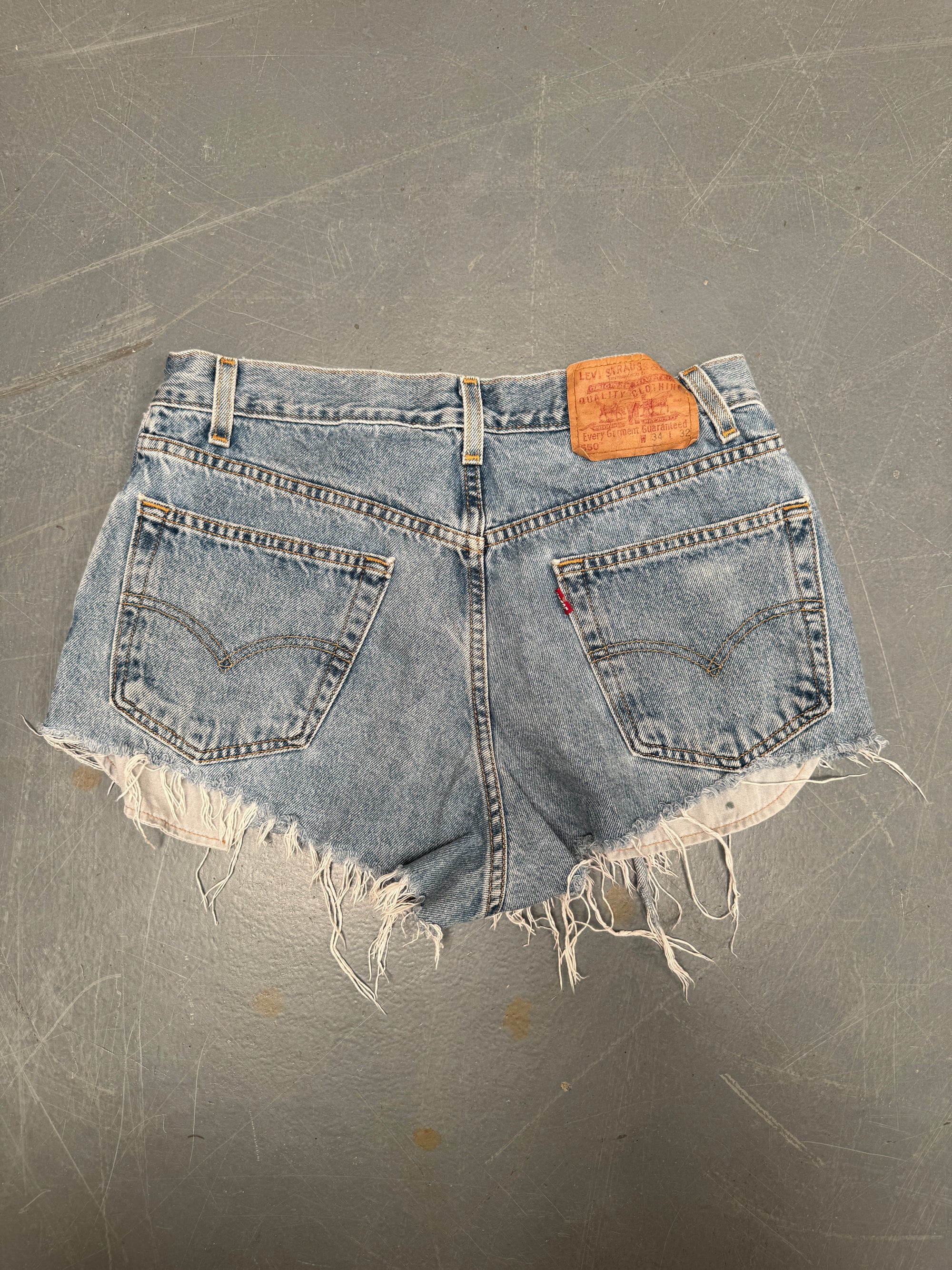 Vintage Levis Cut Off Denim Shorts - 90s Made - W 30 - SH599