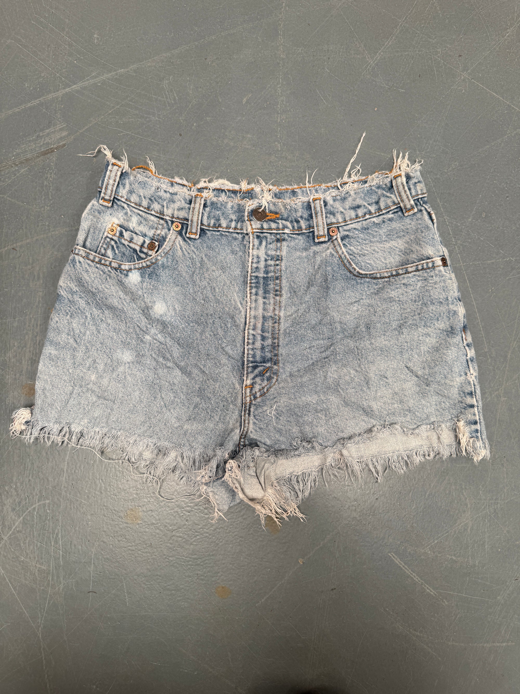Vintage Levis Cut Off Denim Shorts - 90s Made - W 30 - SH603