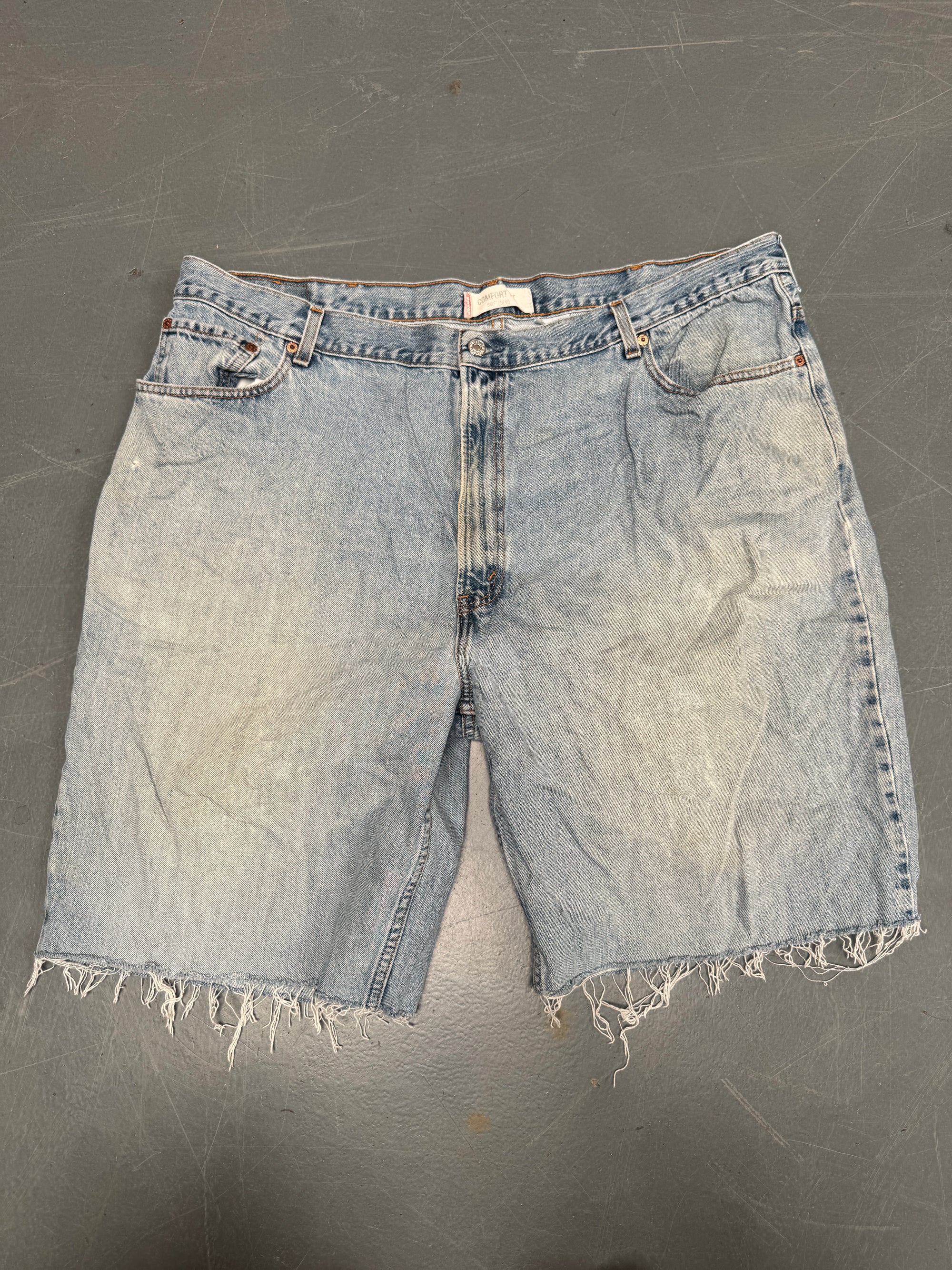 Vintage Levis Cut Off Denim Shorts - 90s Made - W 42 - SH607