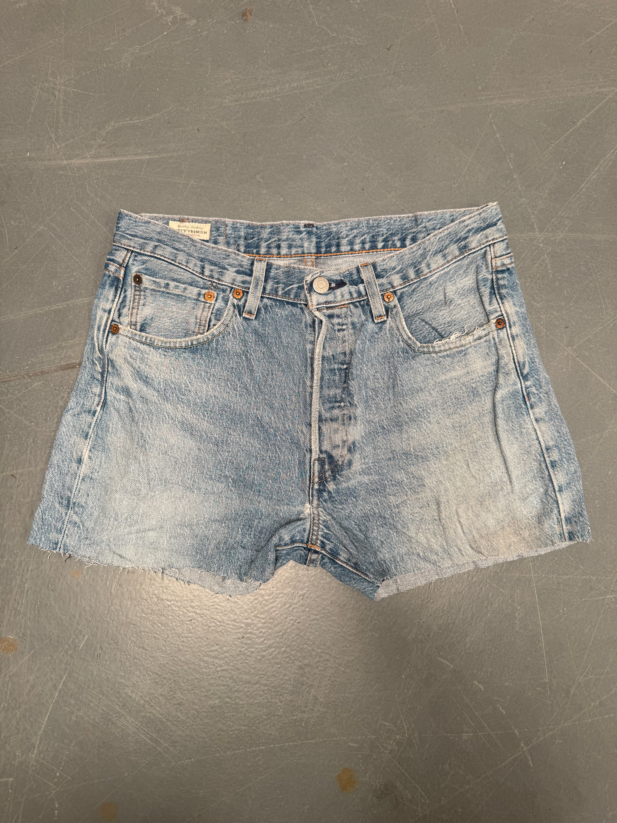 Vintage Levis Cut Off Denim Shorts - 90s Made - W 30 - SH609