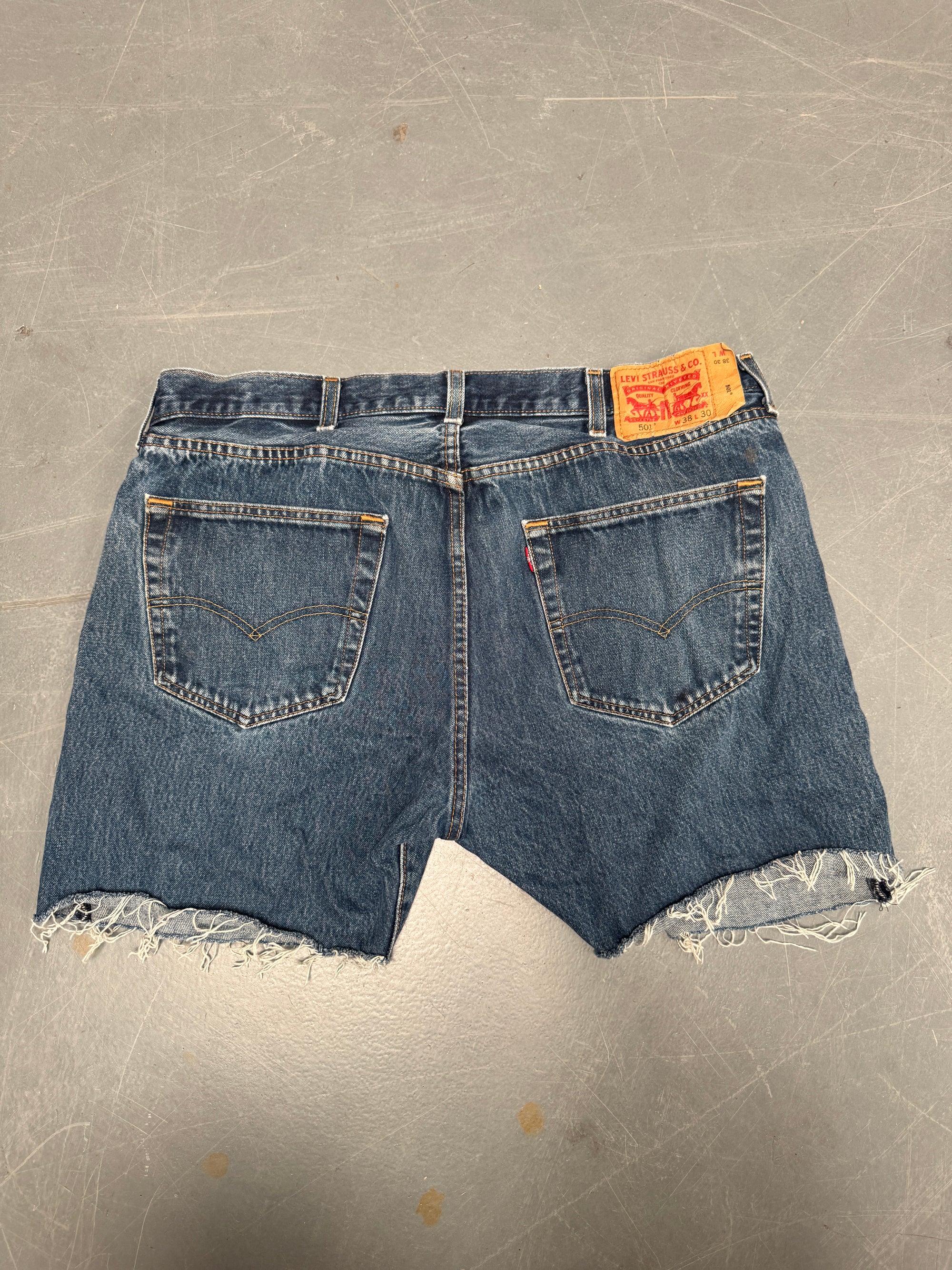 Vintage Levis Cut Off Denim Shorts - 90s Made - W 38 - SH614