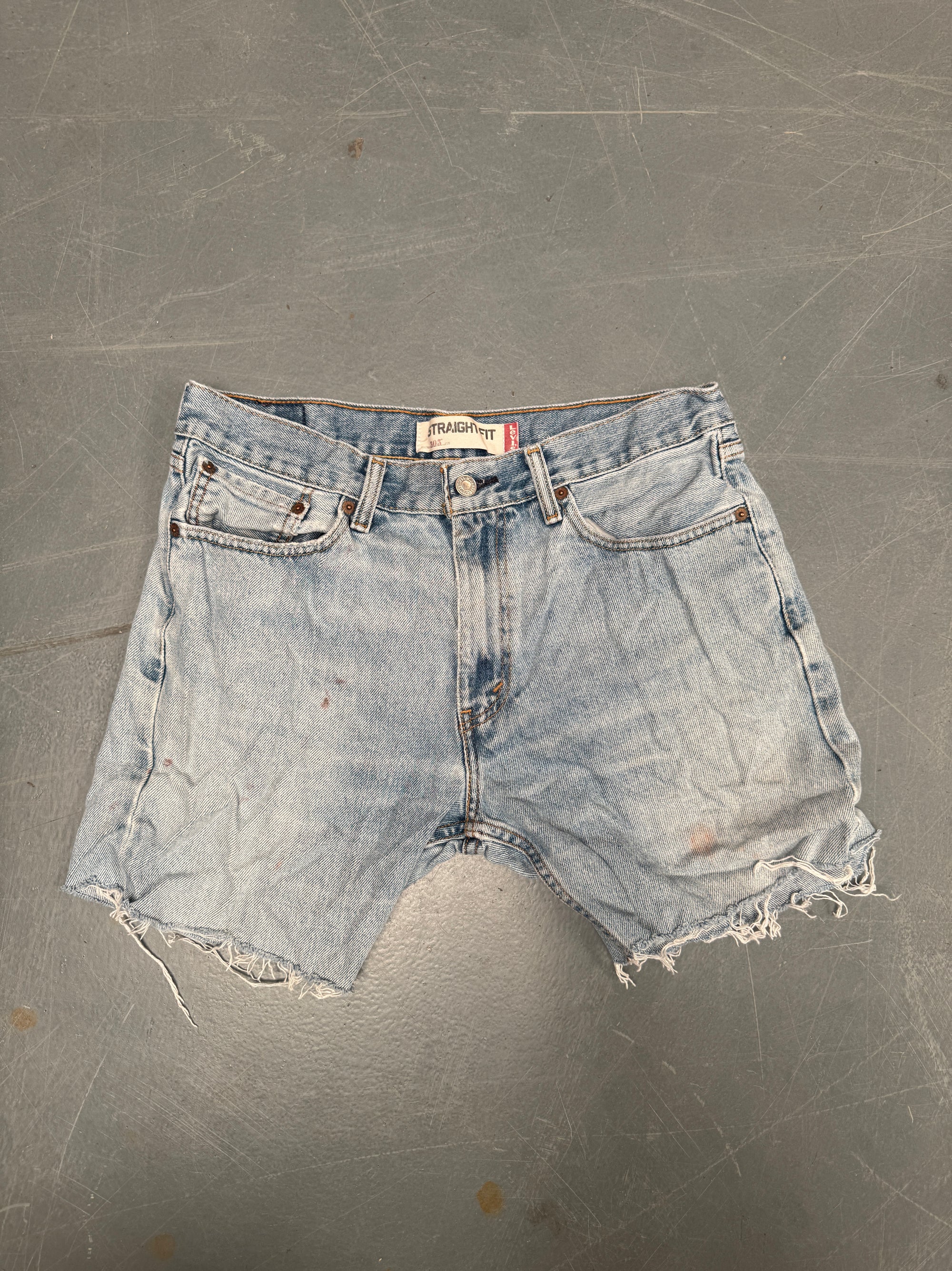 Vintage Levis Cut Off Denim Shorts - 90s Made - W 32 - SH615