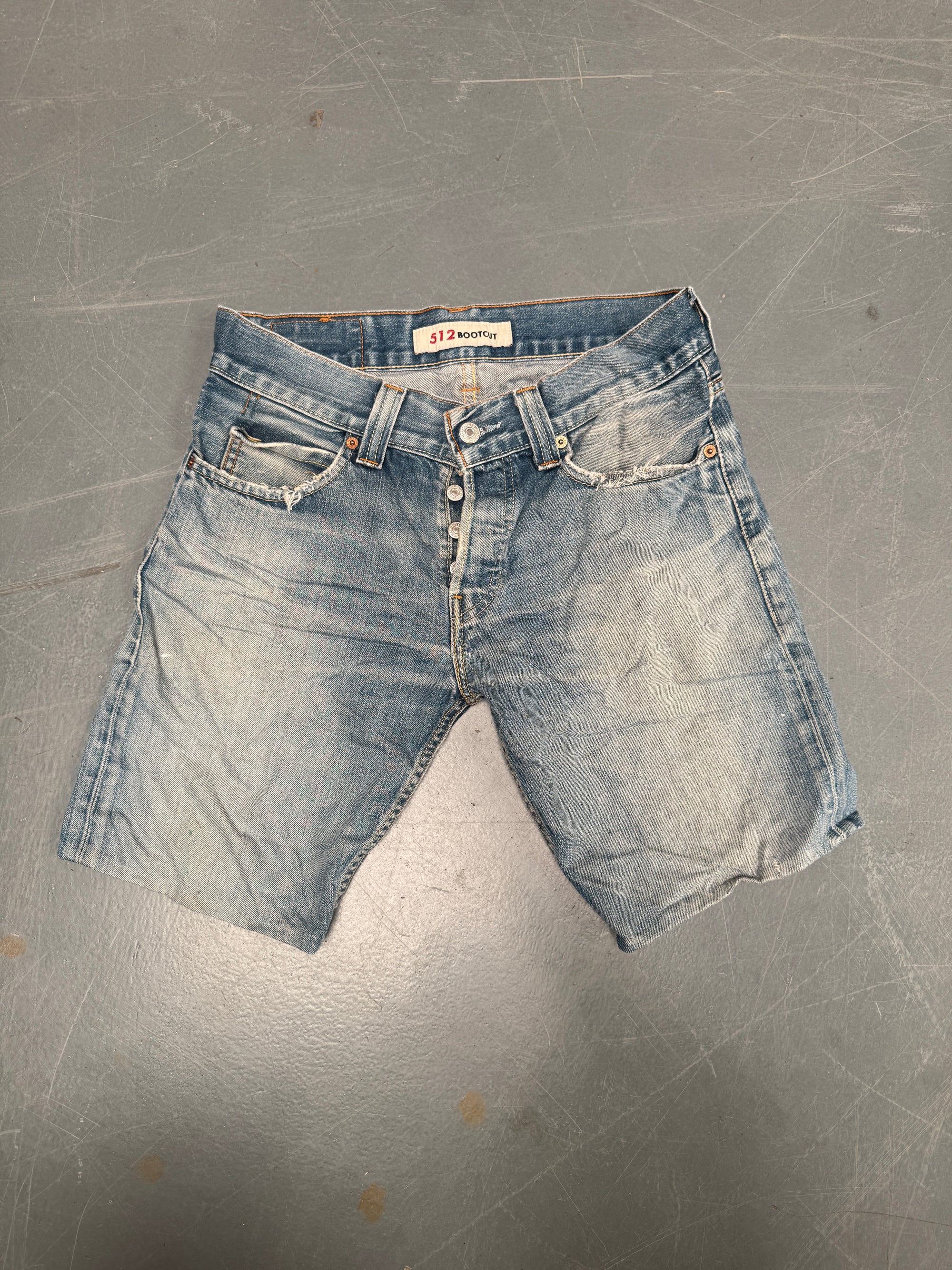 Vintage Levis Cut Off Denim Shorts - 90s Made - W 30 - SH620