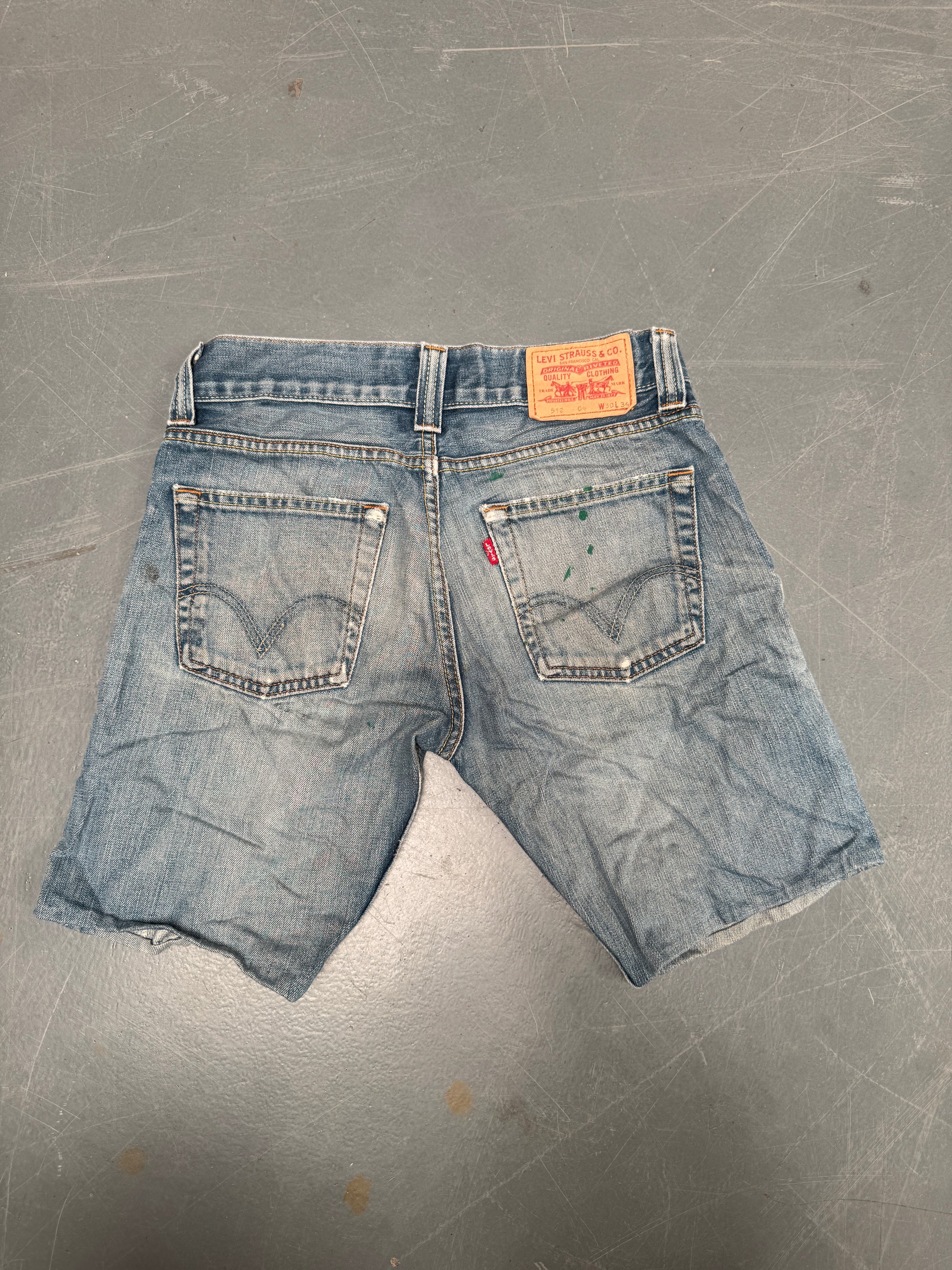 Vintage Levis Cut Off Denim Shorts - 90s Made - W 30 - SH620