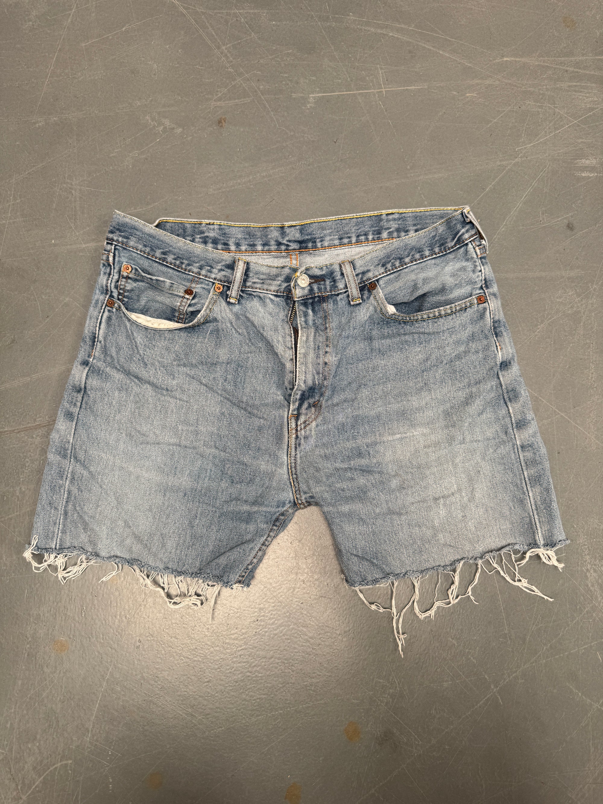 Vintage Levis Cut Off Denim Shorts - 90s Made - W 36 - SH621