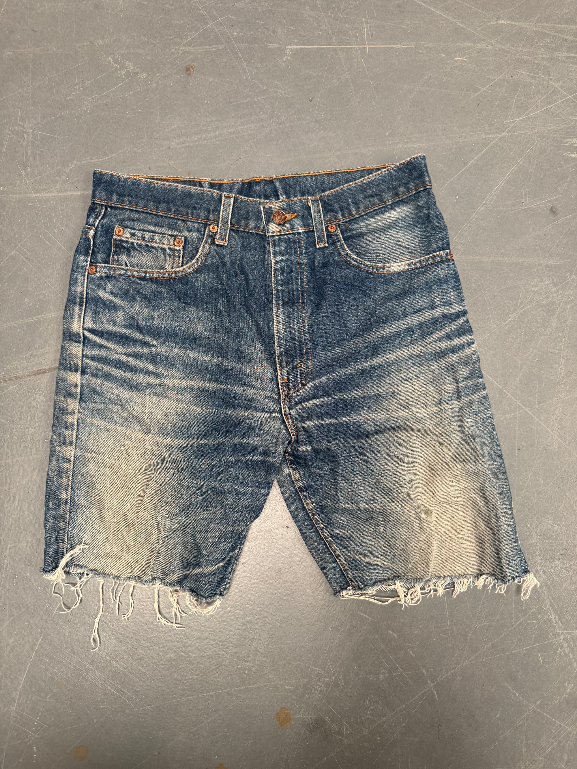 Vintage Levis Cut Off Denim Shorts - 90s Made - W 32 - SH622