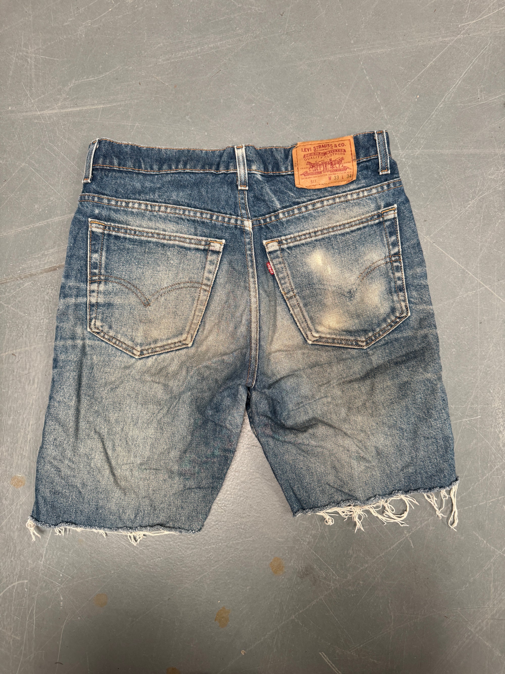 Vintage Levis Cut Off Denim Shorts - 90s Made - W 32 - SH622