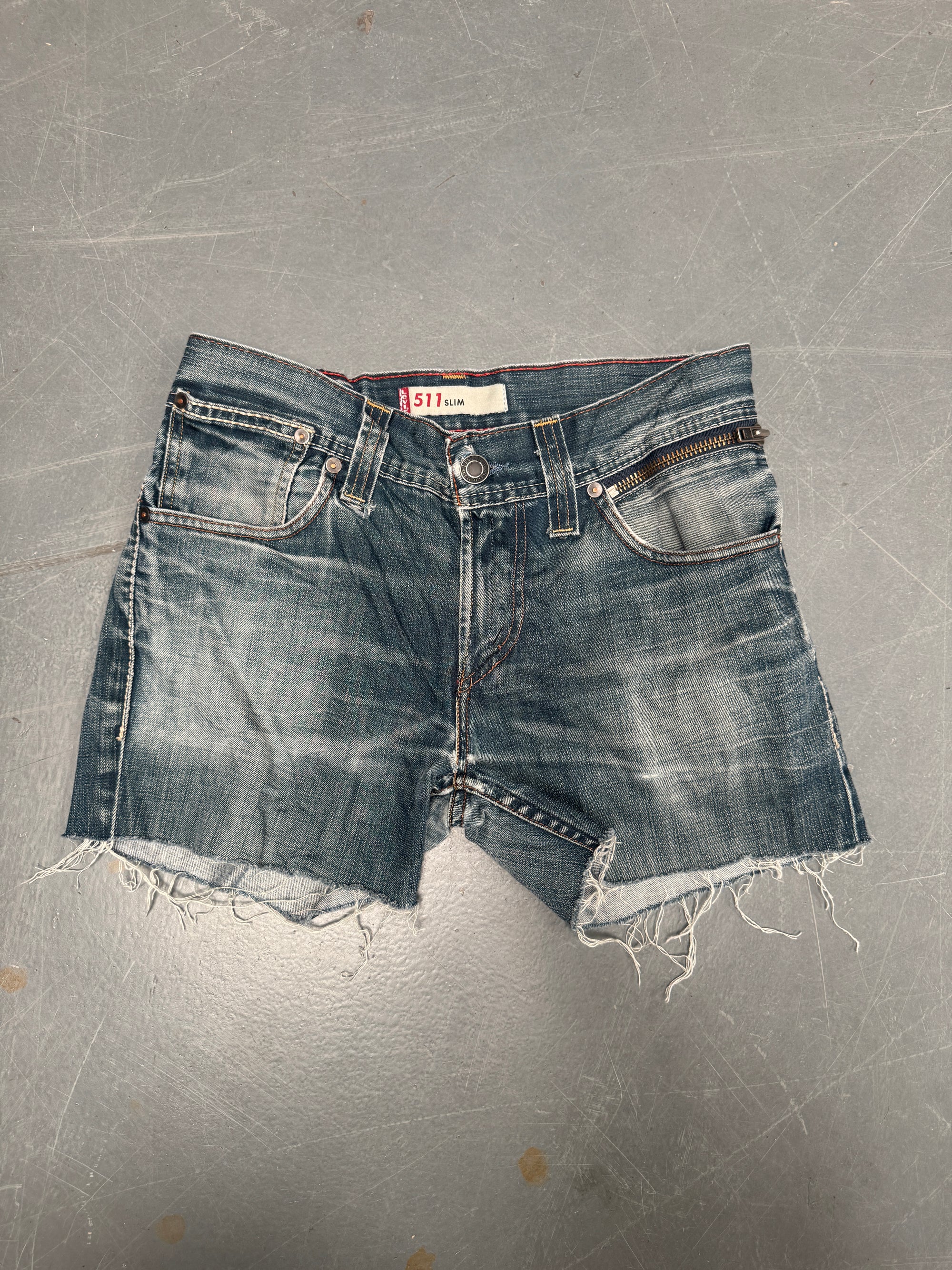 Vintage Levis Cut Off Denim Shorts - 90s Made - W 30 - SH624