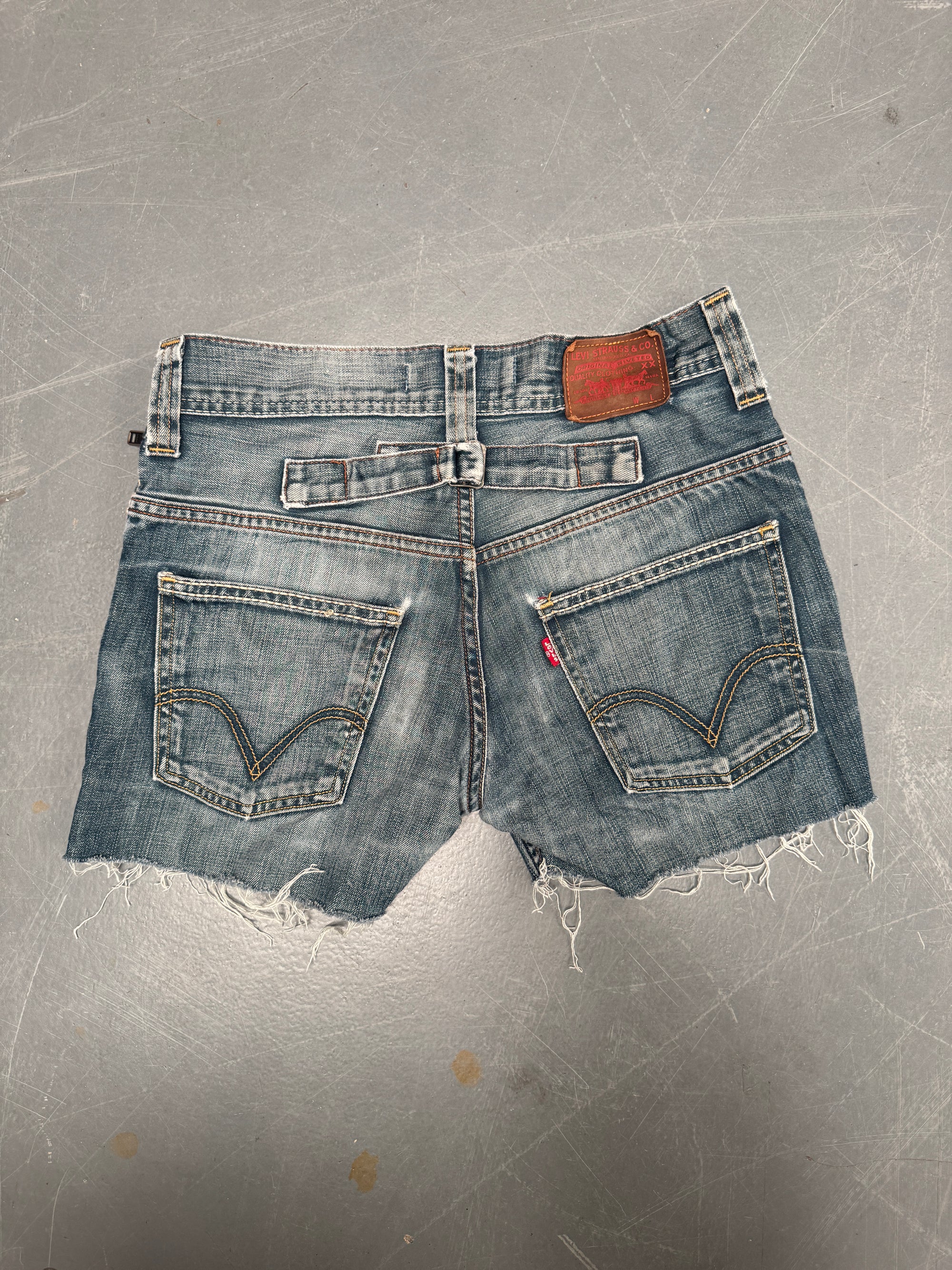 Vintage Levis Cut Off Denim Shorts - 90s Made - W 30 - SH624