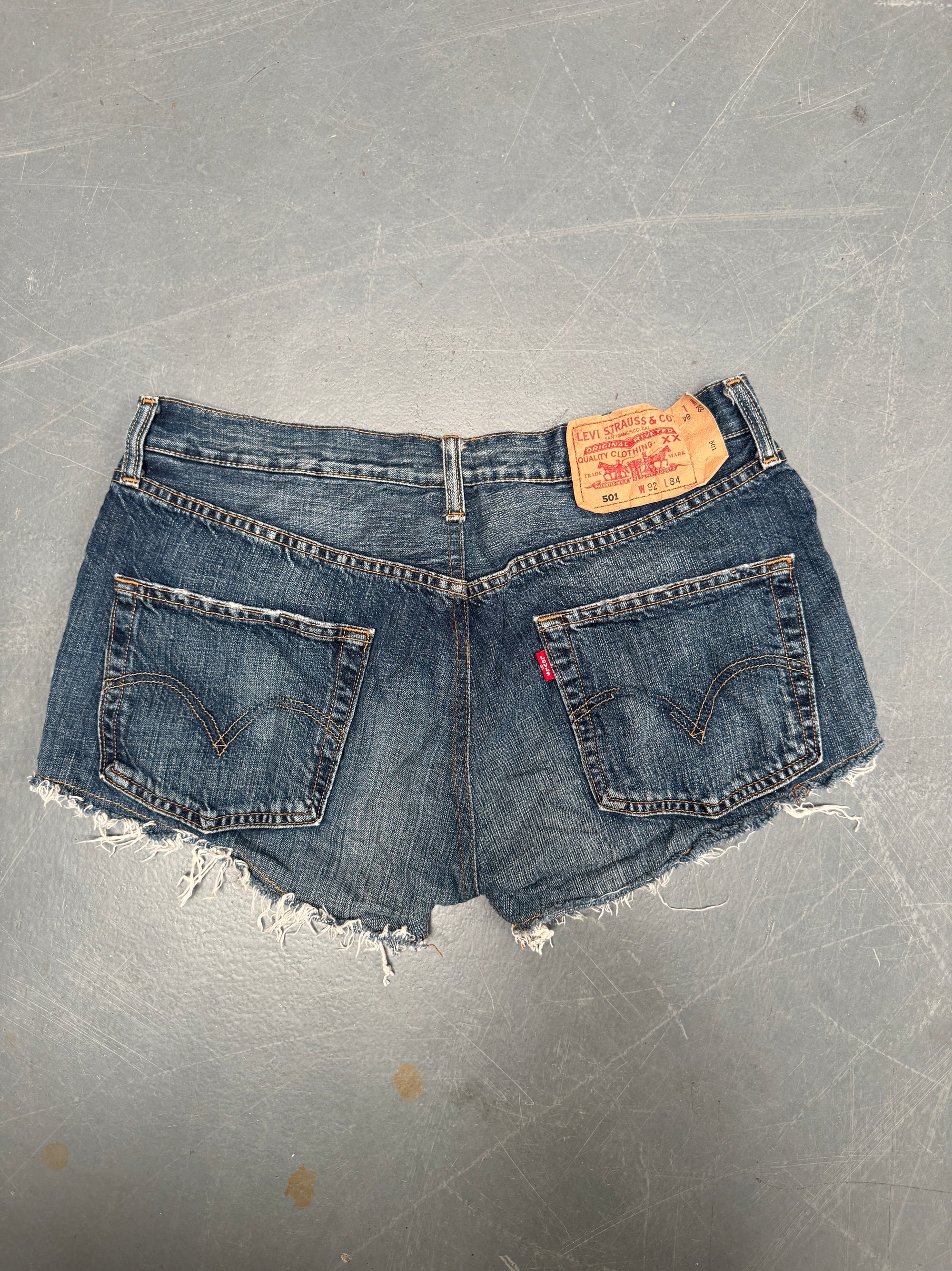 Vintage Levis Cut Off Denim Shorts - 90s Made - W 32 - SH625