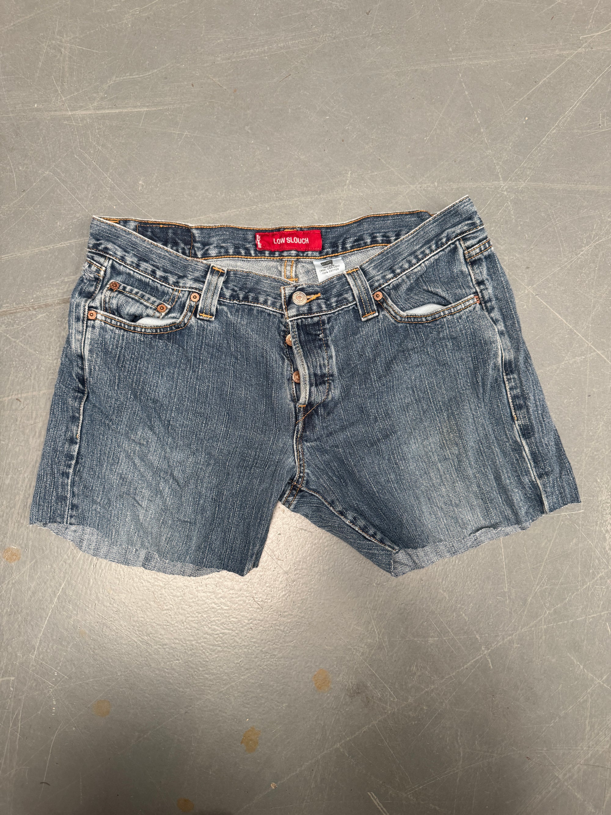 Vintage Levis Cut Off Denim Shorts - 90s Made - W 34 - SH626