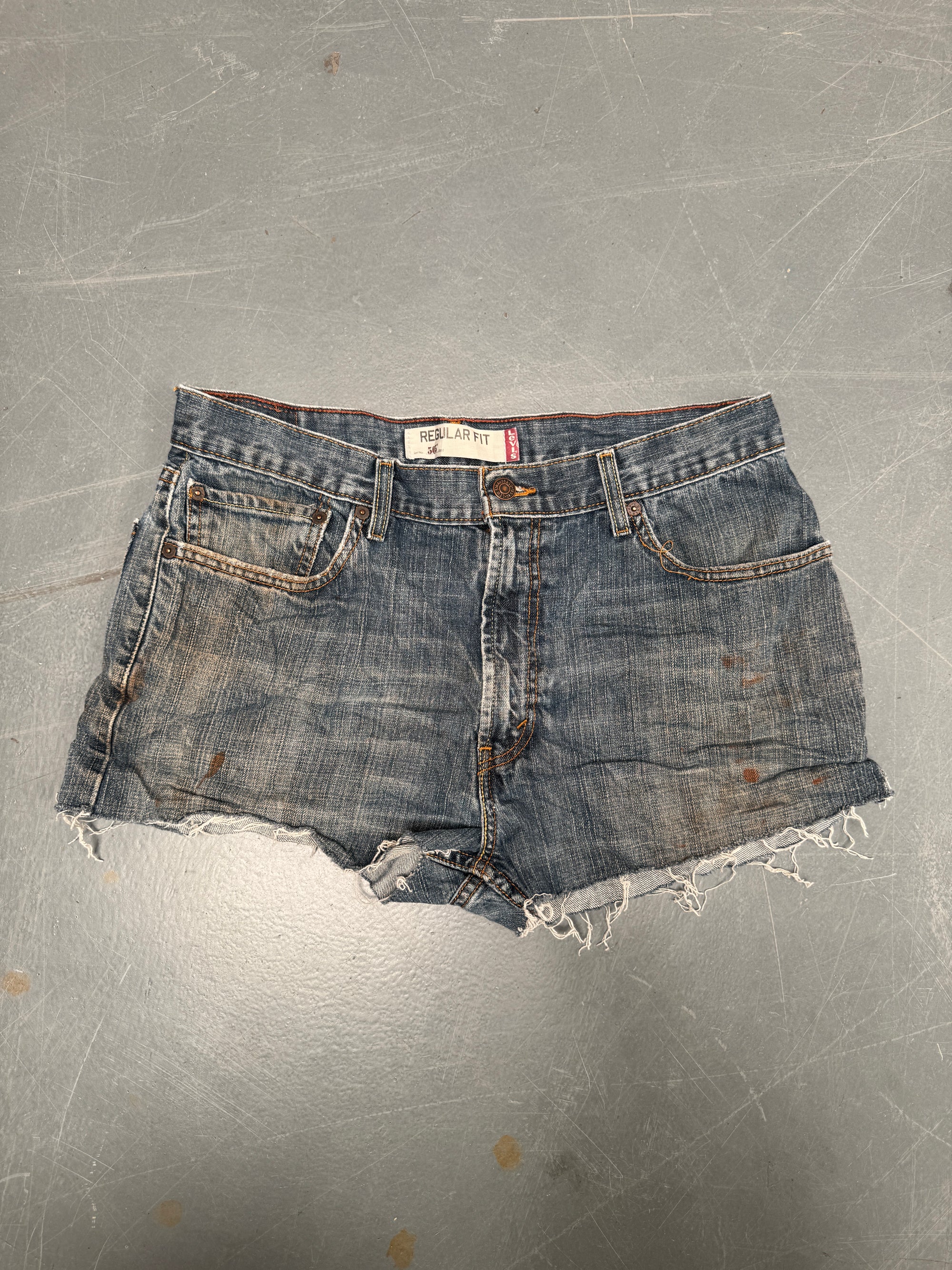 Vintage Levis Cut Off Denim Shorts - 90s Made - W 32 - SH629