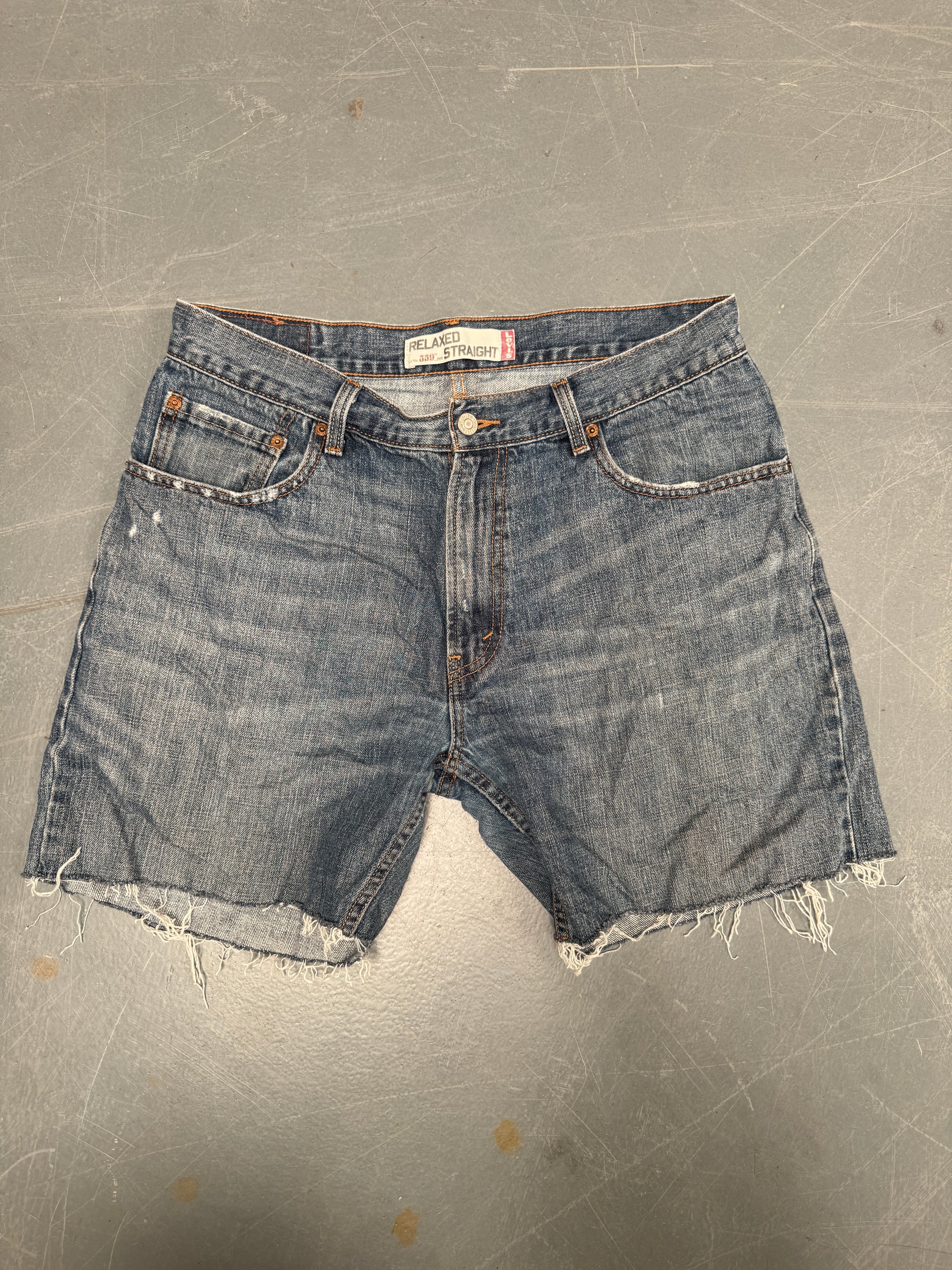 Vintage Levis Cut Off Denim Shorts - 90s Made - W 32 - SH632
