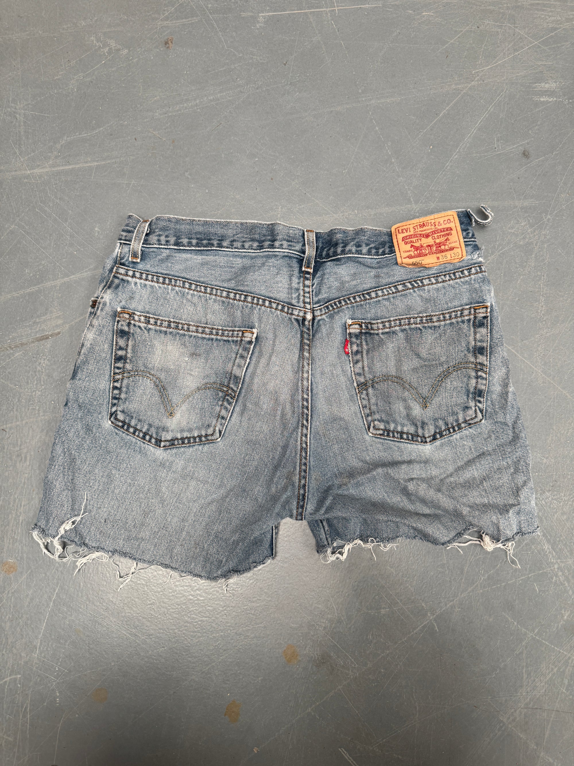 Vintage Levis Cut Off Denim Shorts - 90s Made - W 36 - SH634