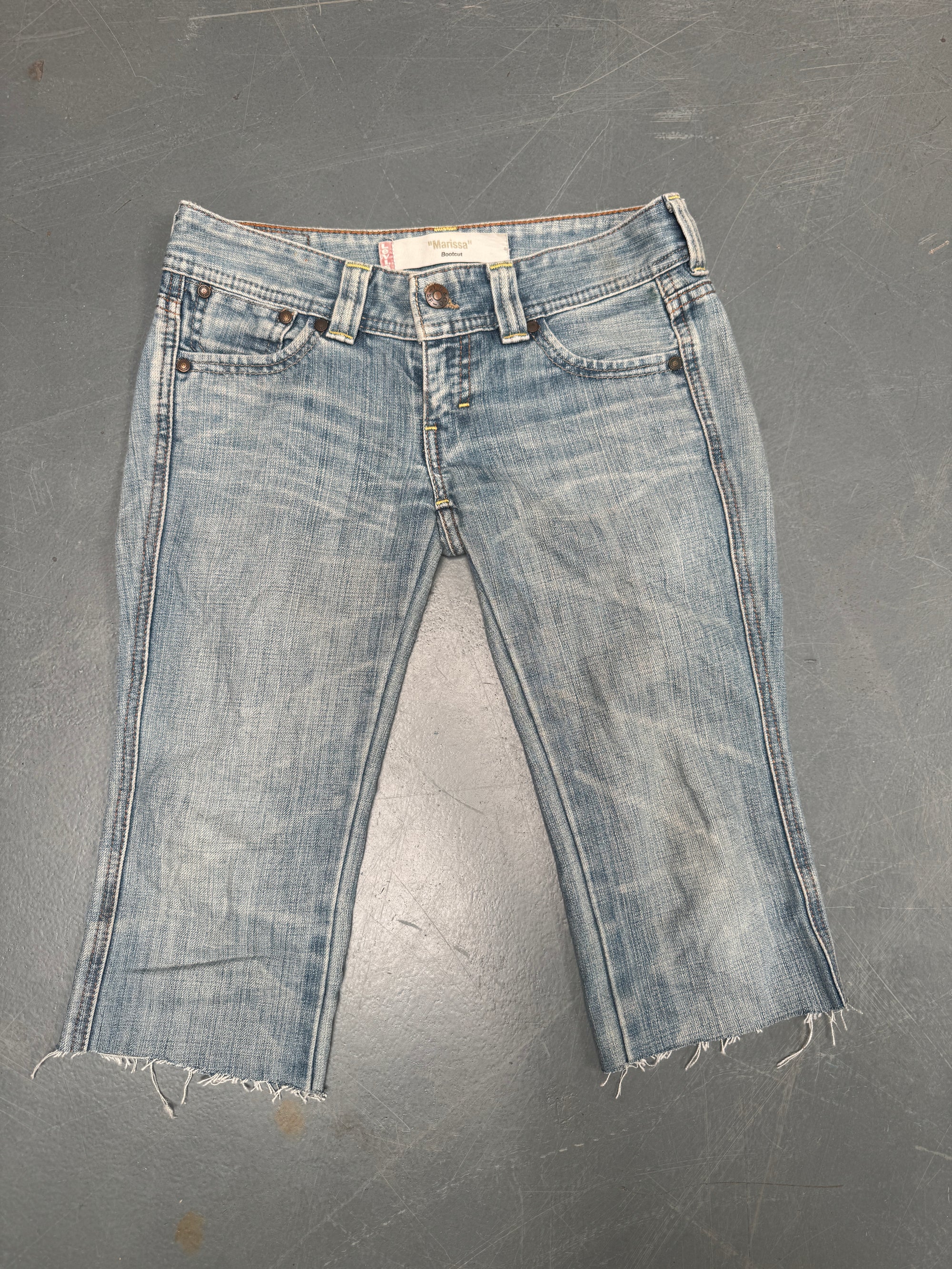 Vintage Levis Cut Off Denim Shorts - 90s Made - W 28 - SH637