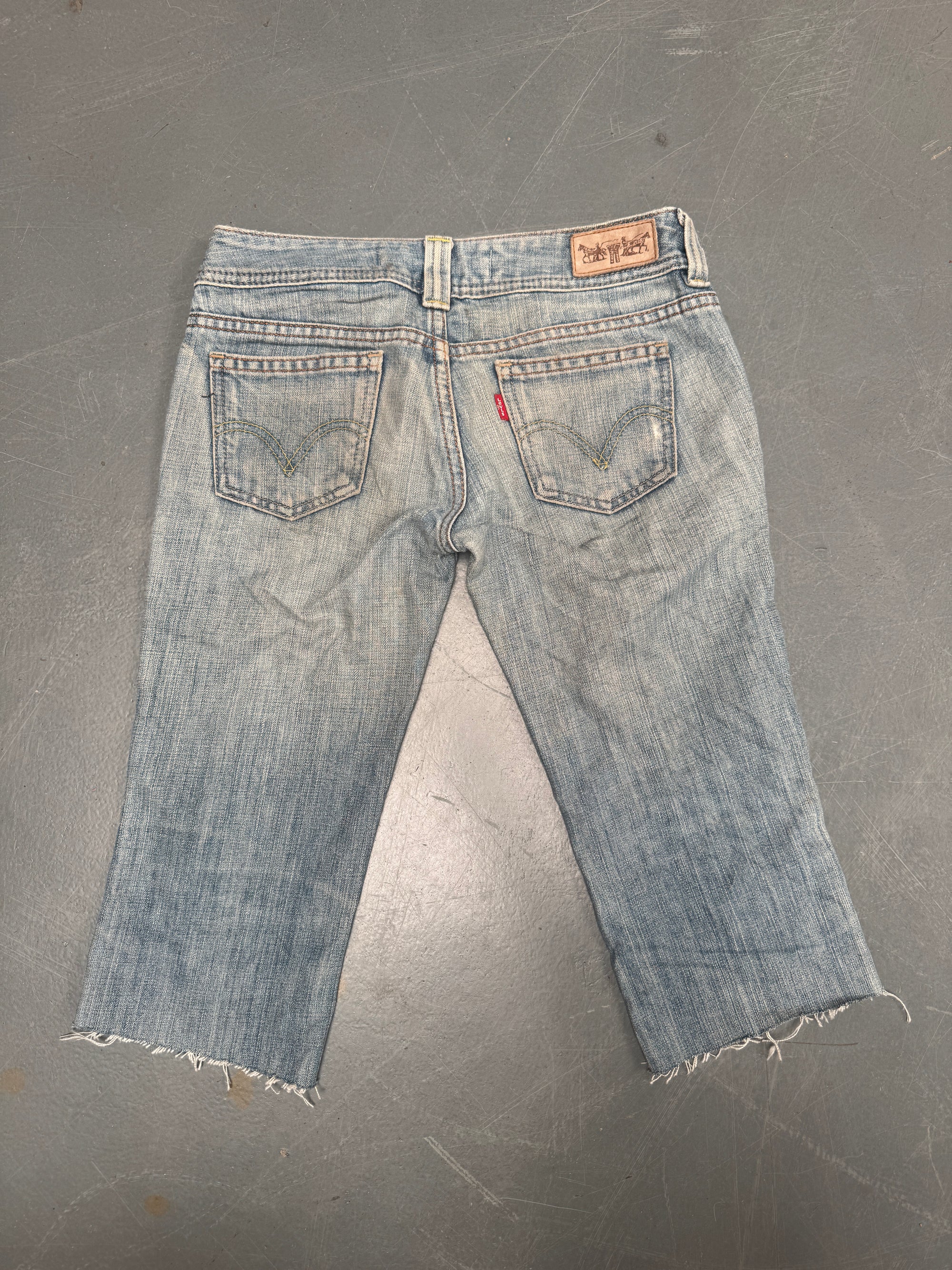 Vintage Levis Cut Off Denim Shorts - 90s Made - W 28 - SH637