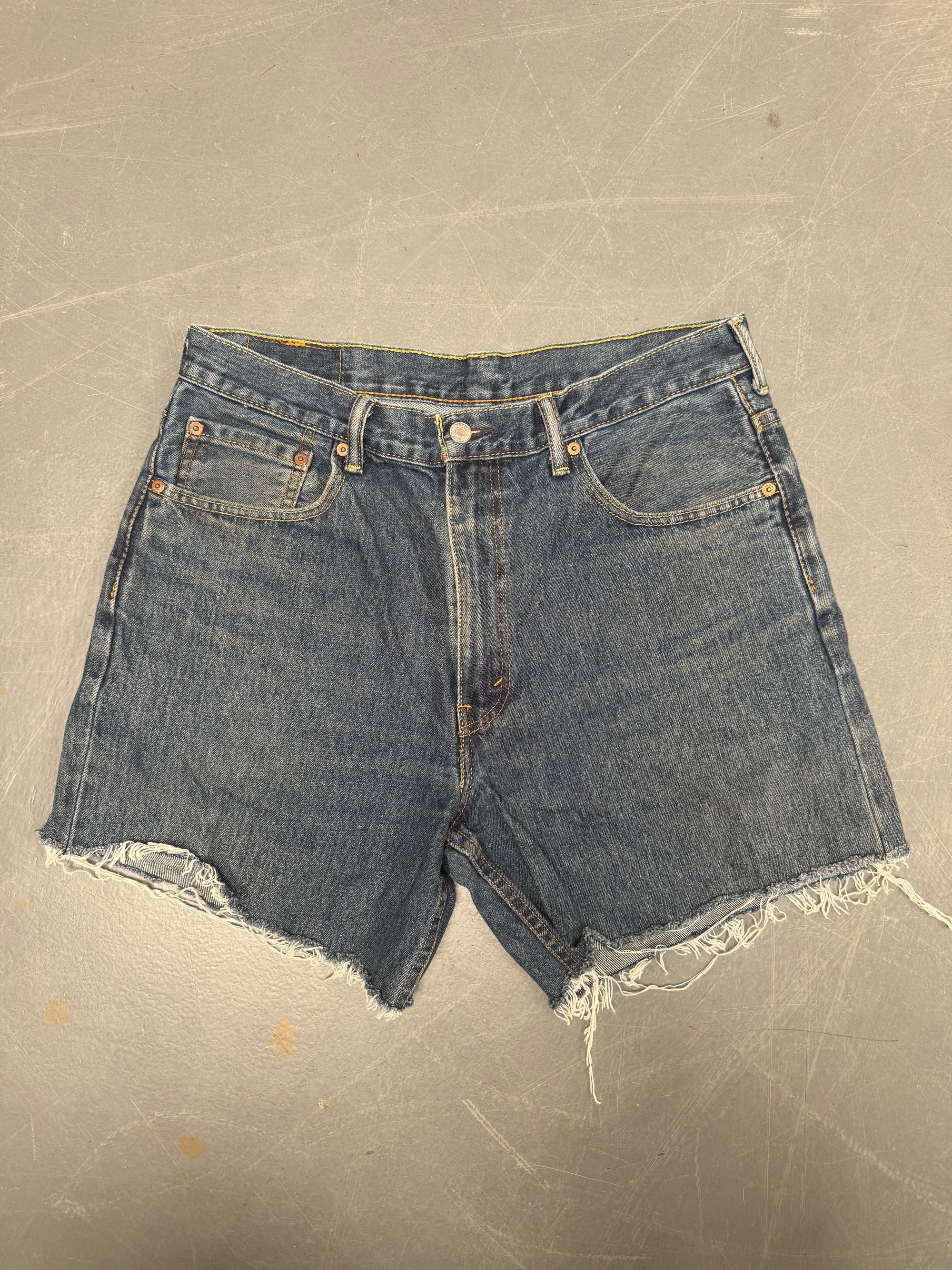 Vintage Levis Cut Off Denim Shorts - 90s Made - W 34 - SH645