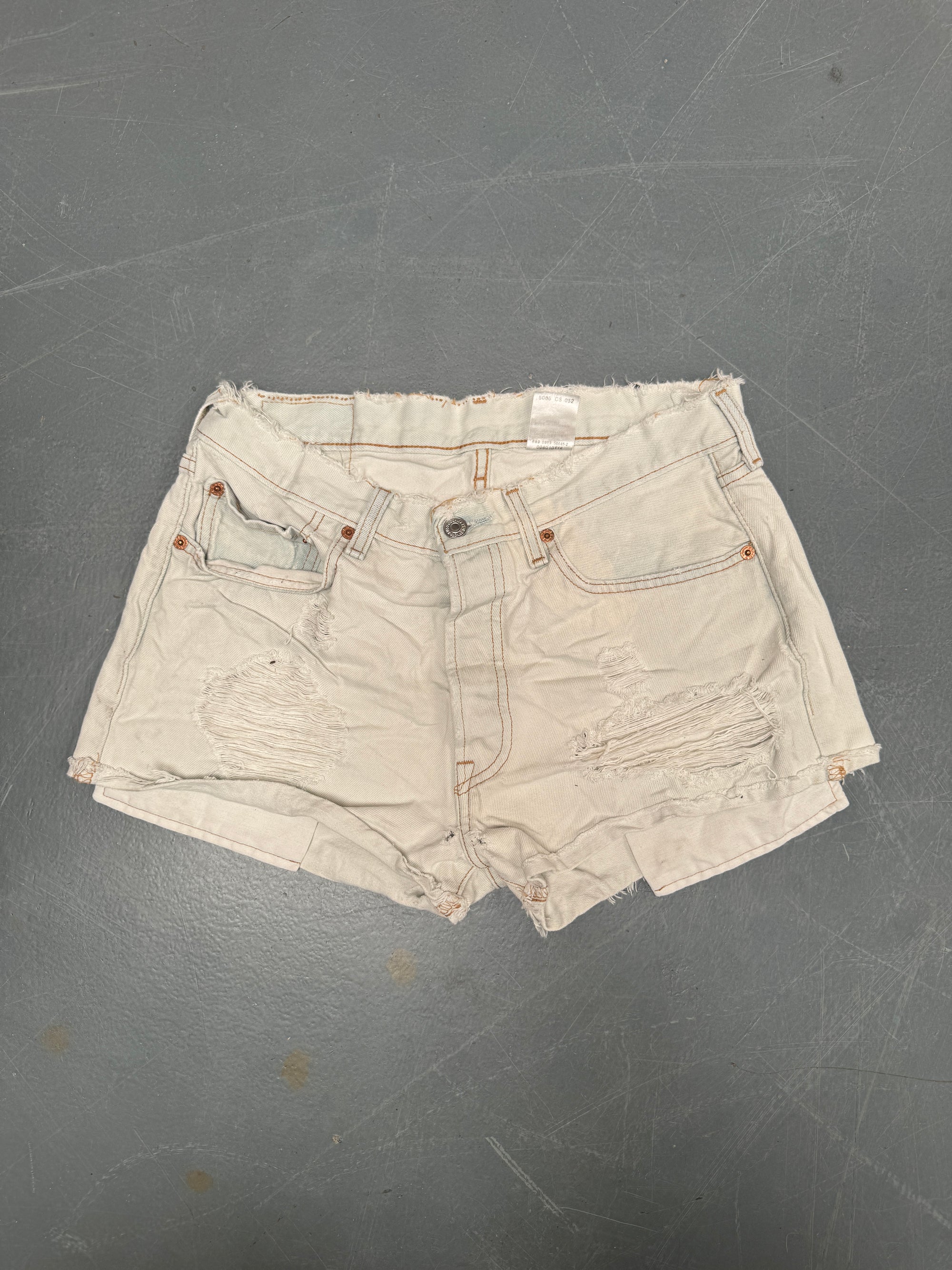 Vintage Levis Cut Off Denim Shorts - 90s Made - W 30 - SH647