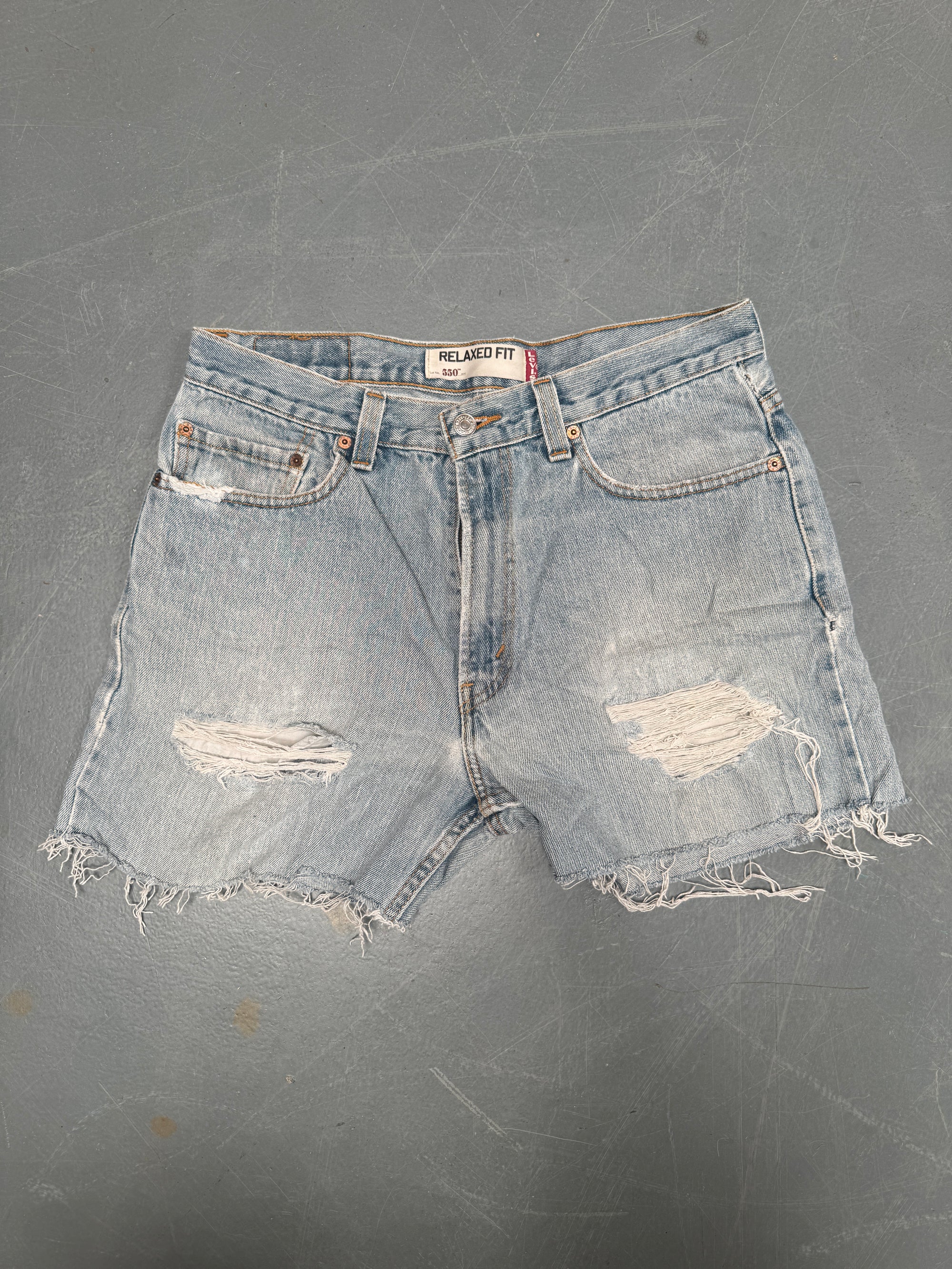 Vintage Levis Cut Off Denim Shorts - 90s Made - W 32 - SH650
