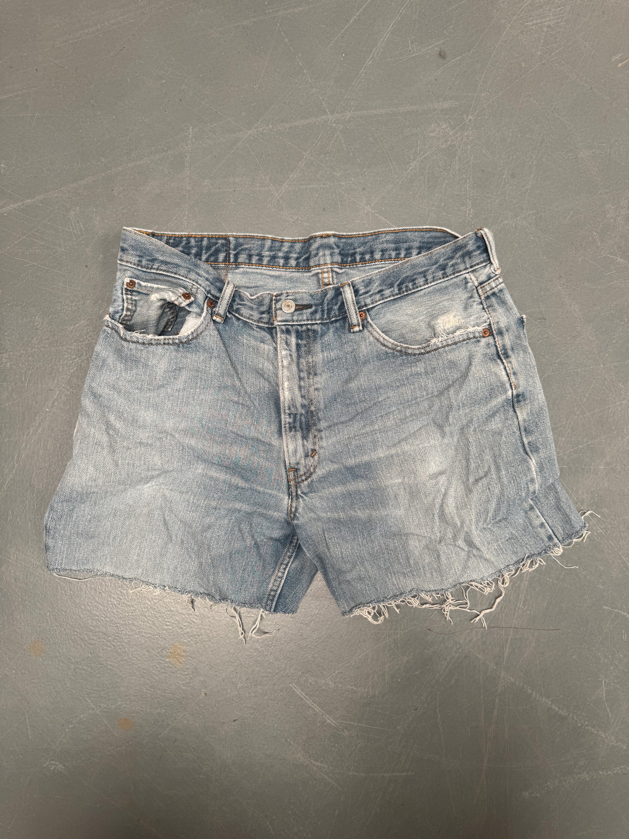 Vintage Levis Cut Off Denim Shorts - 90s Made - W 34 - SH654