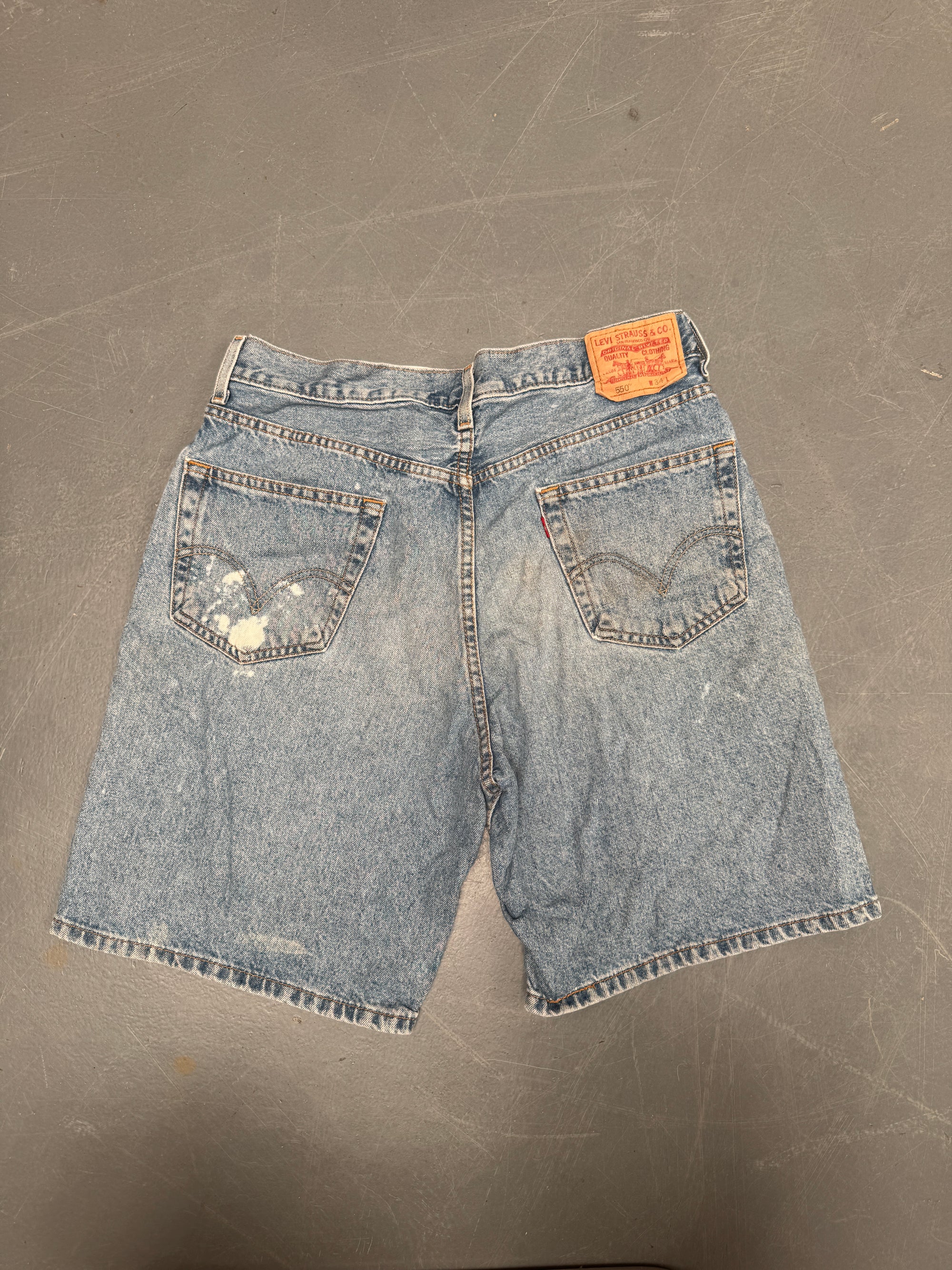 Vintage Levis Cut Off Denim Shorts - 90s Made - W 32 - SH655