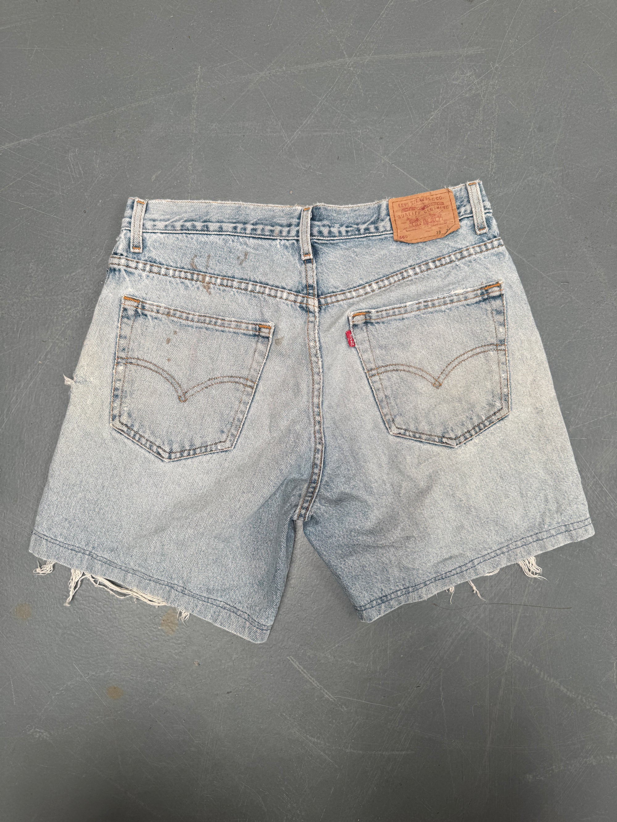 Vintage Levis Cut Off Denim Shorts - 90s Made - W 32 - SH659