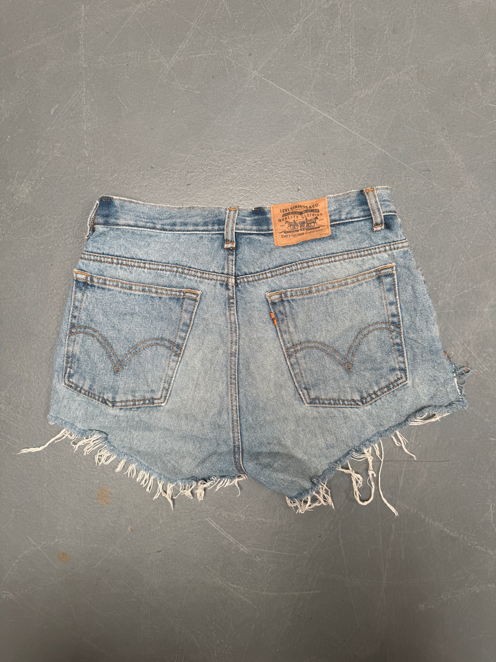 Vintage Levis Cut Off Denim Shorts - 90s Made - W 28 - SH661