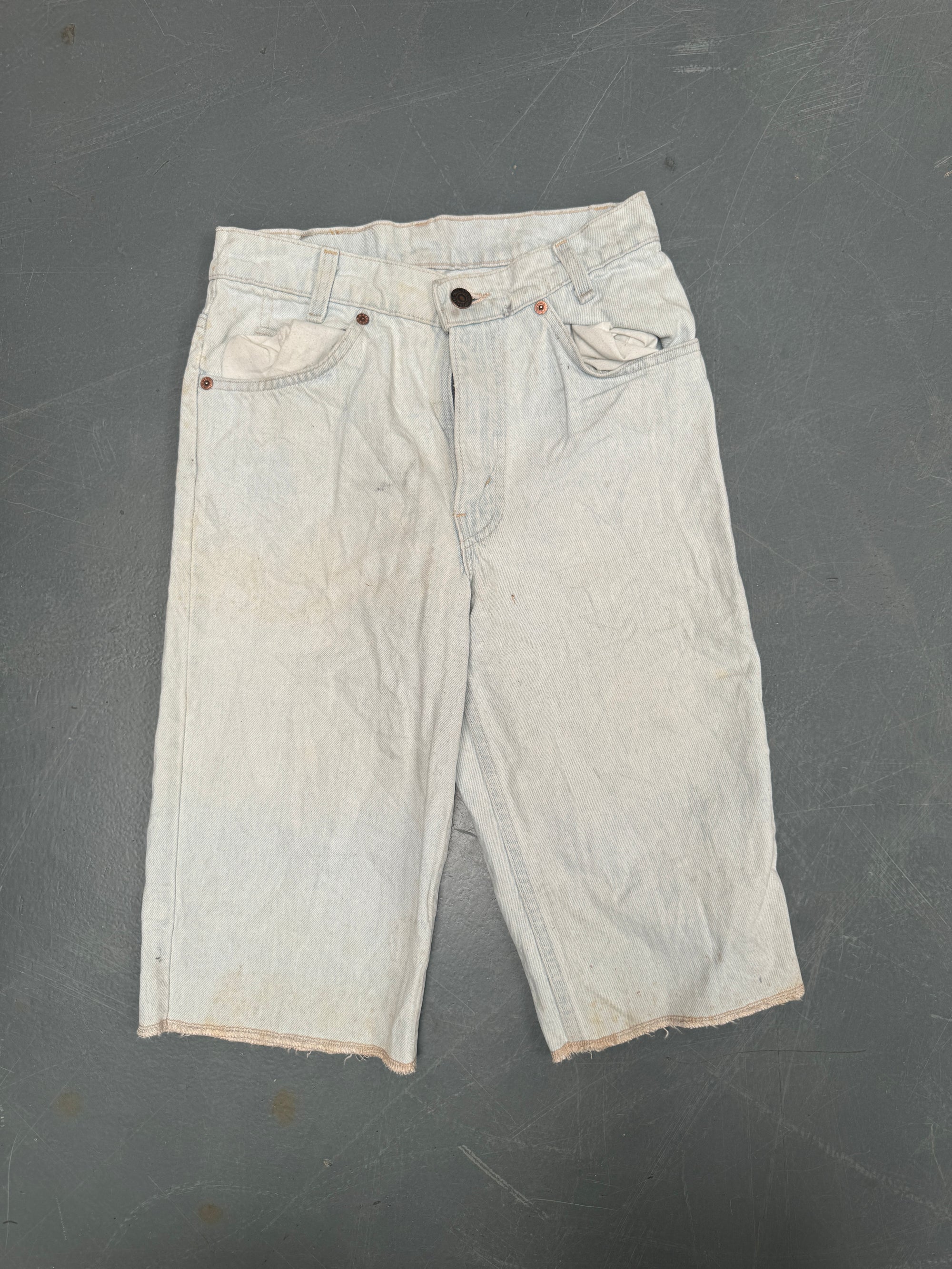 Vintage Levis Cut Off Denim Shorts - 90s Made - W 26 - SH664