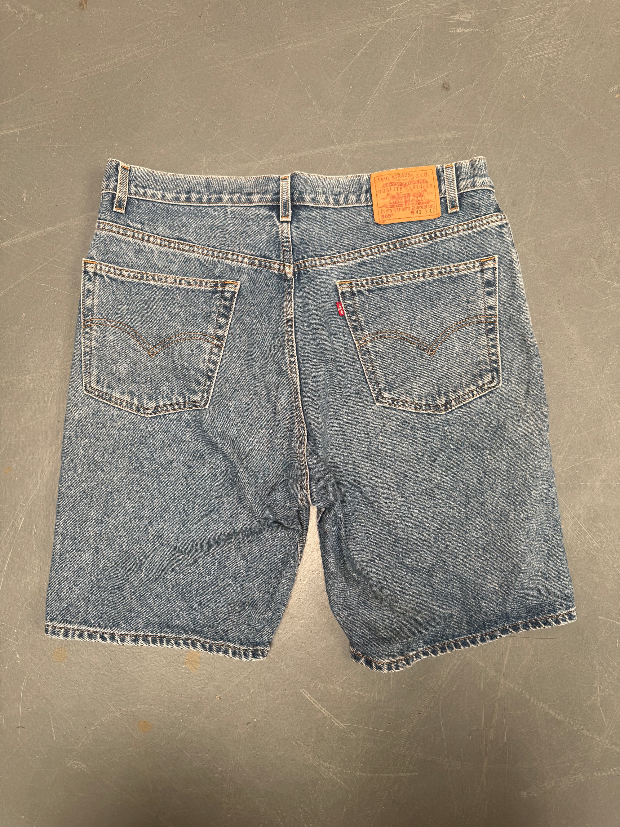 Vintage Levis Cut Off Denim Shorts - 90s Made - W 38 - SH665
