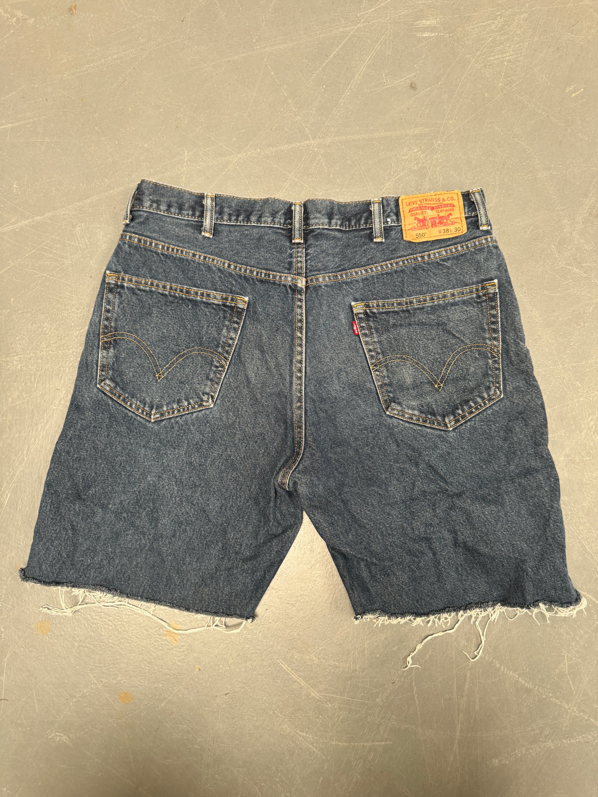 Vintage Levis Cut Off Denim Shorts - 90s Made - W 36 - SH669