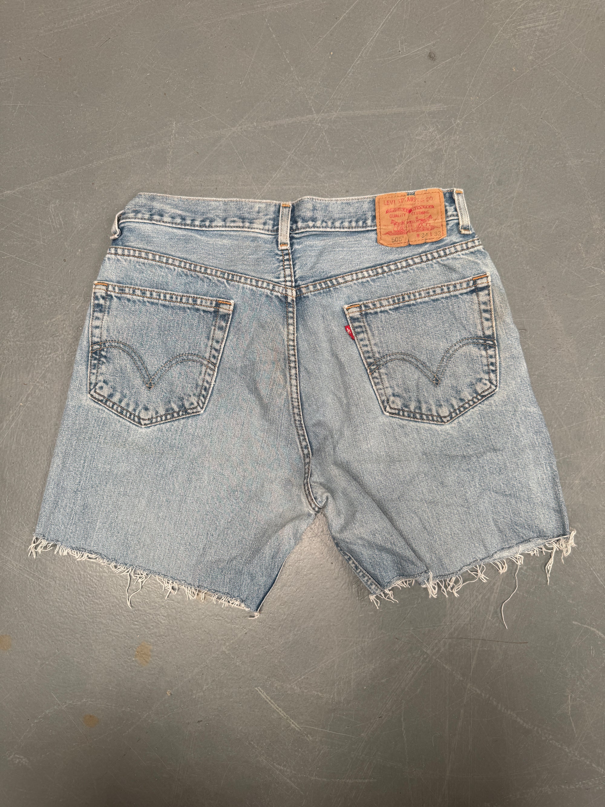 Vintage Levis Cut Off Denim Shorts - 90s Made - W 30 - SH674