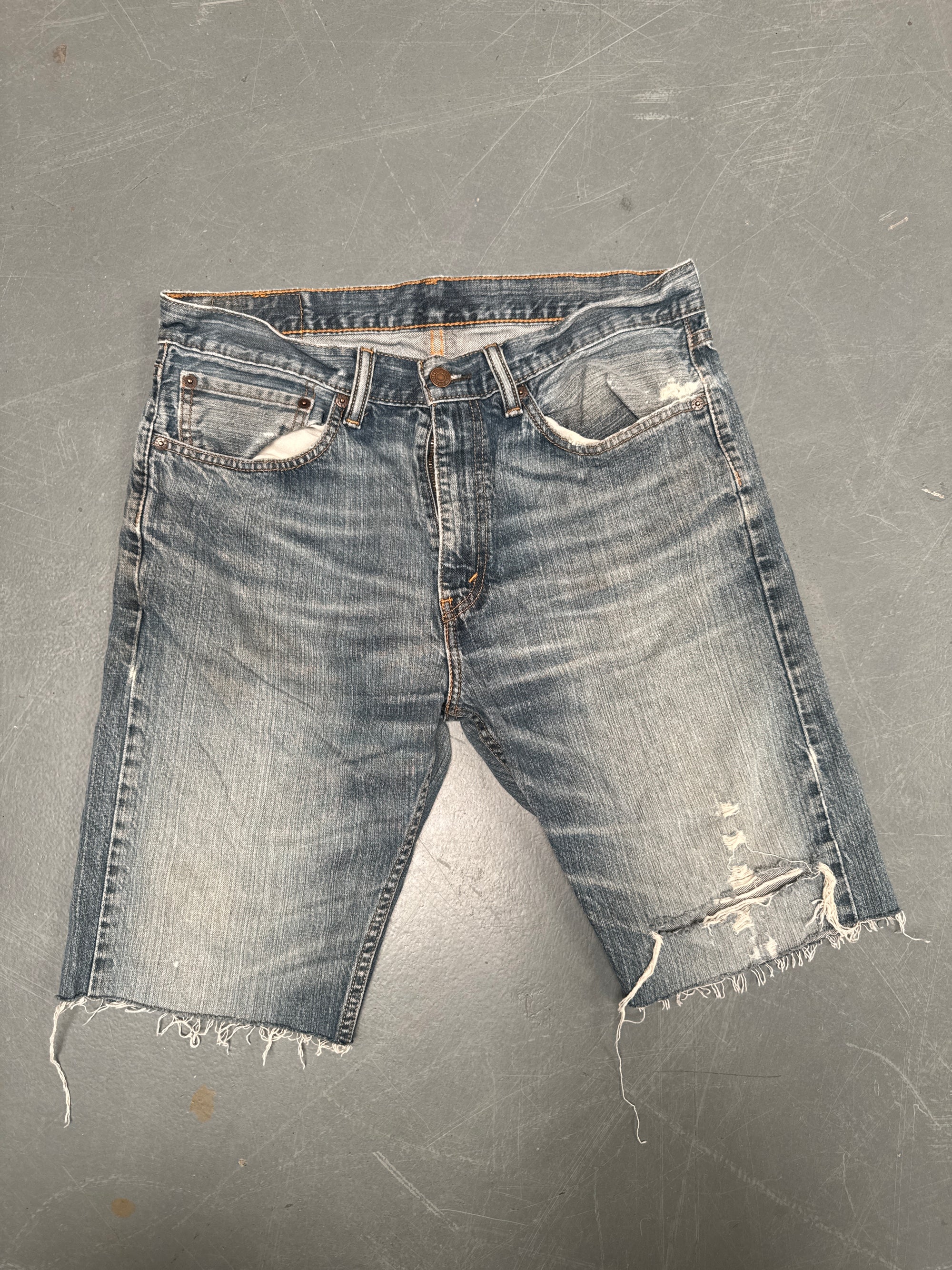 Vintage Levis Cut Off Denim Shorts - 90s Made - W 32 - SH676