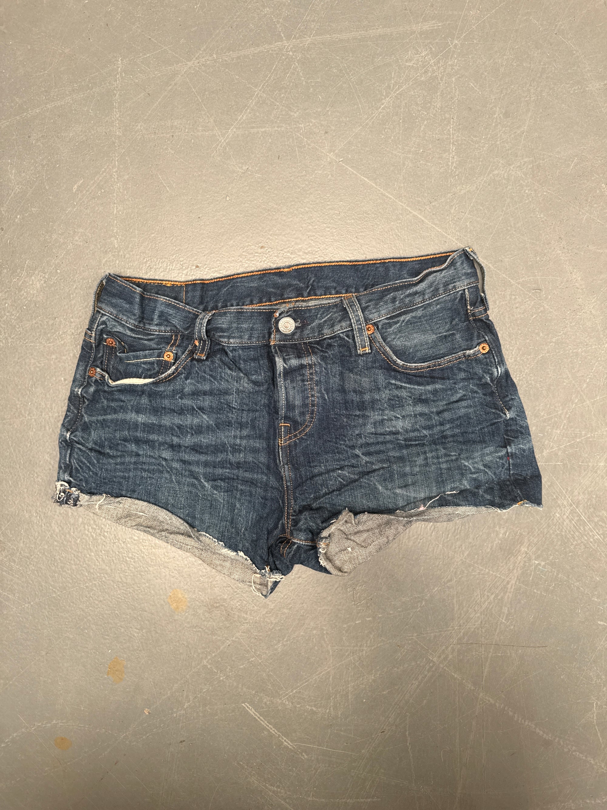 Vintage Levis Cut Off Denim Shorts - 90s Made - W 28 - SH679