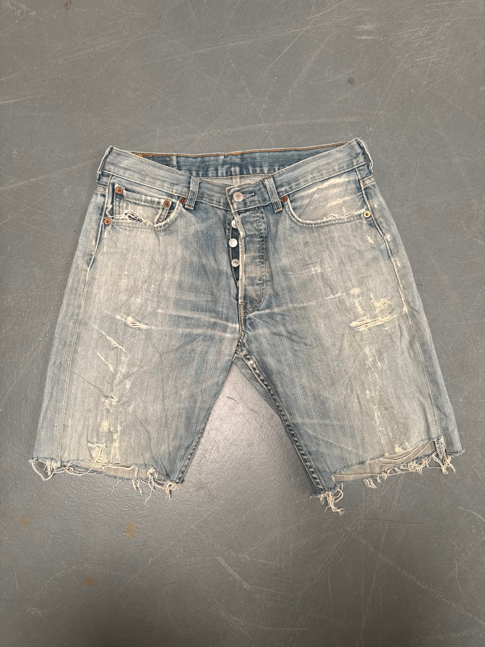 Vintage Levis Cut Off Denim Shorts - 90s Made - W 30 - SH681