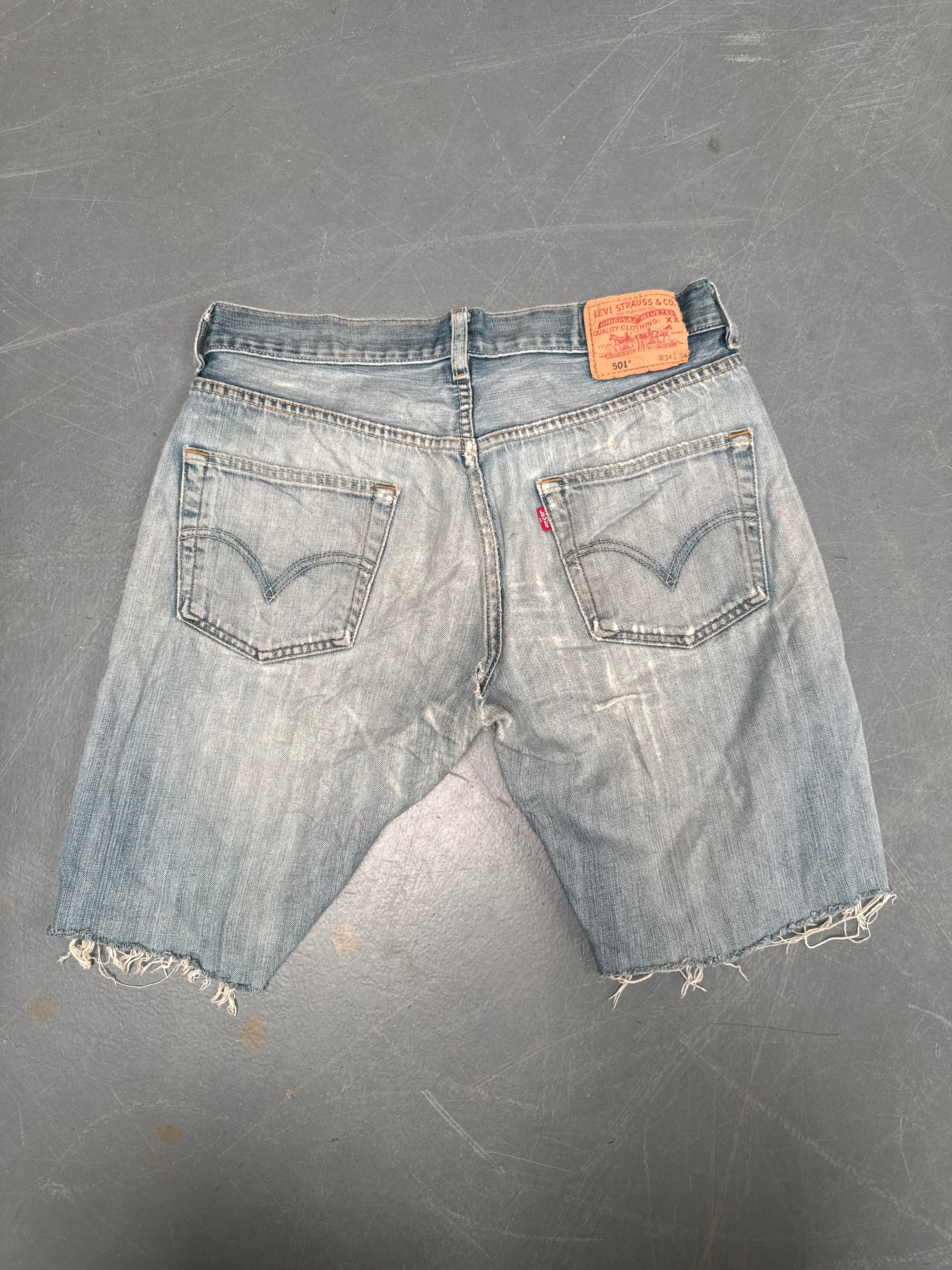 Vintage Levis Cut Off Denim Shorts - 90s Made - W 30 - SH681