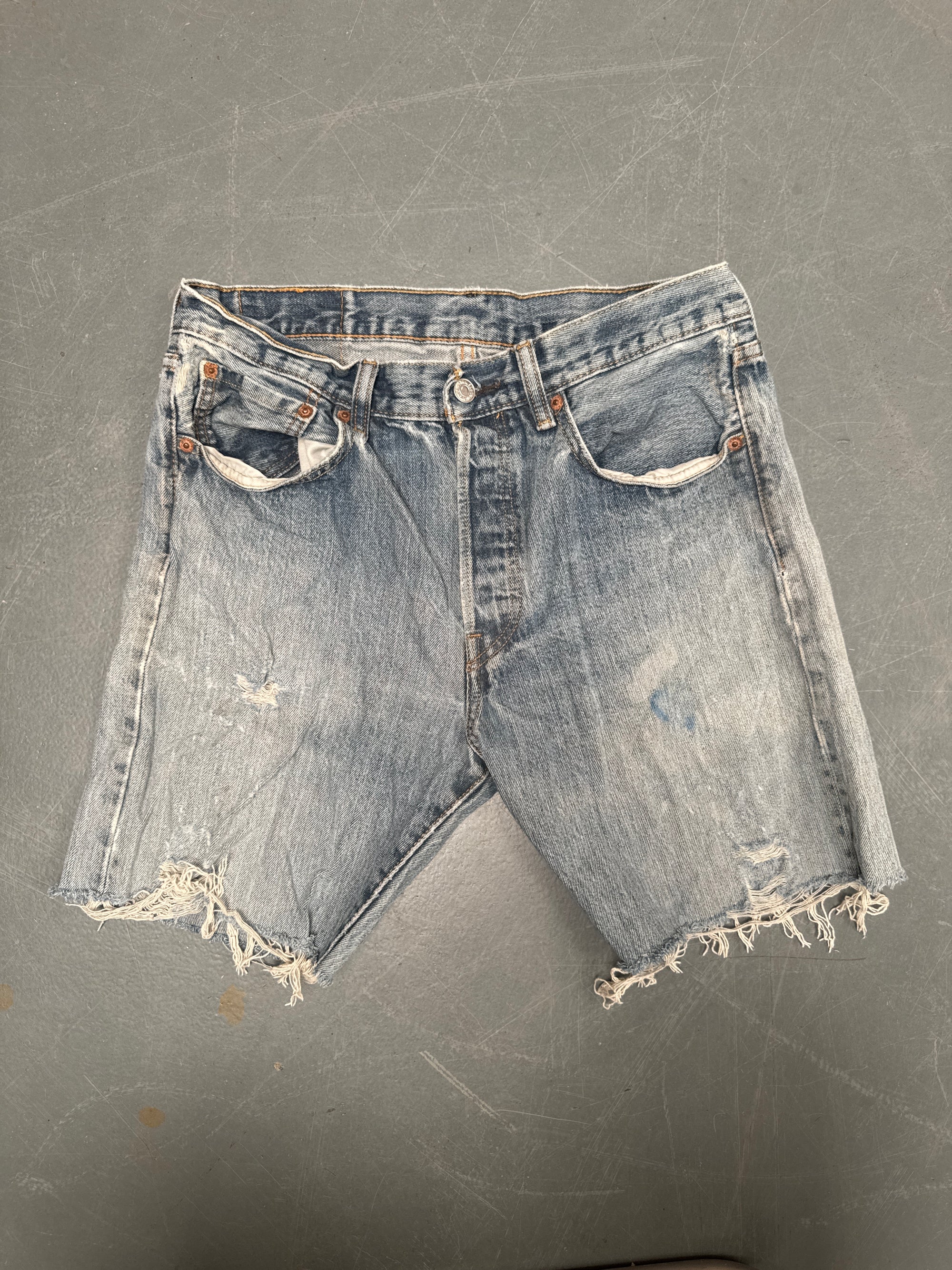 Vintage Levis Cut Off Denim Shorts - 90s Made - W 30 - SH686