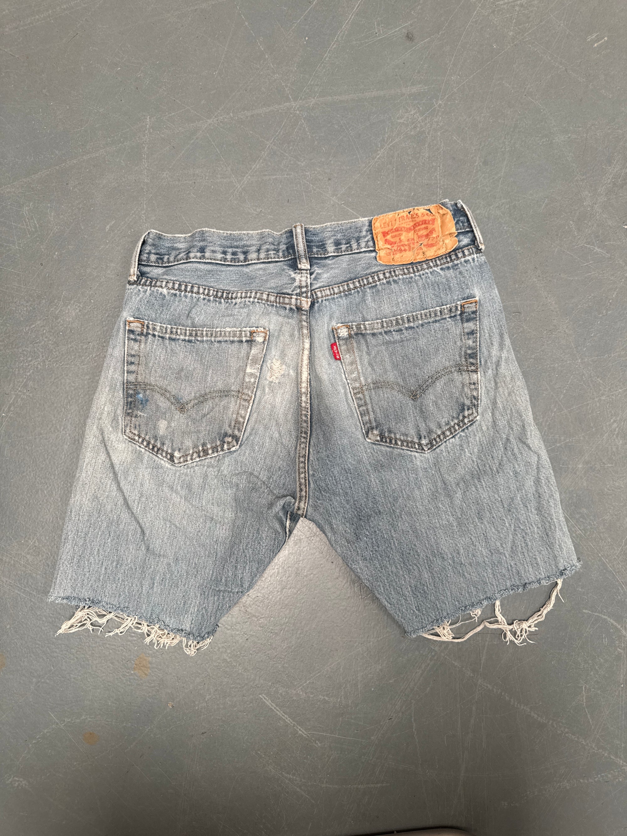 Vintage Levis Cut Off Denim Shorts - 90s Made - W 30 - SH686