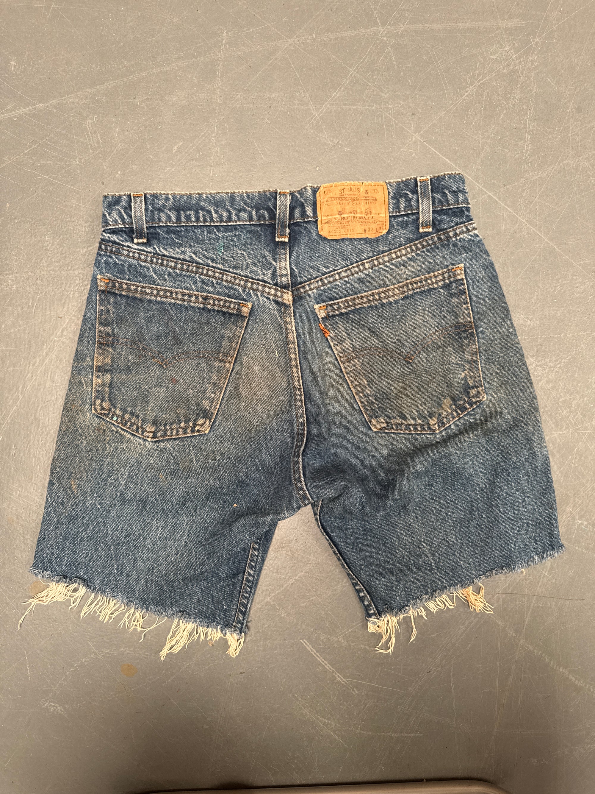 Vintage Levis Cut Off Denim Shorts - 90s Made - W 30 - SH687
