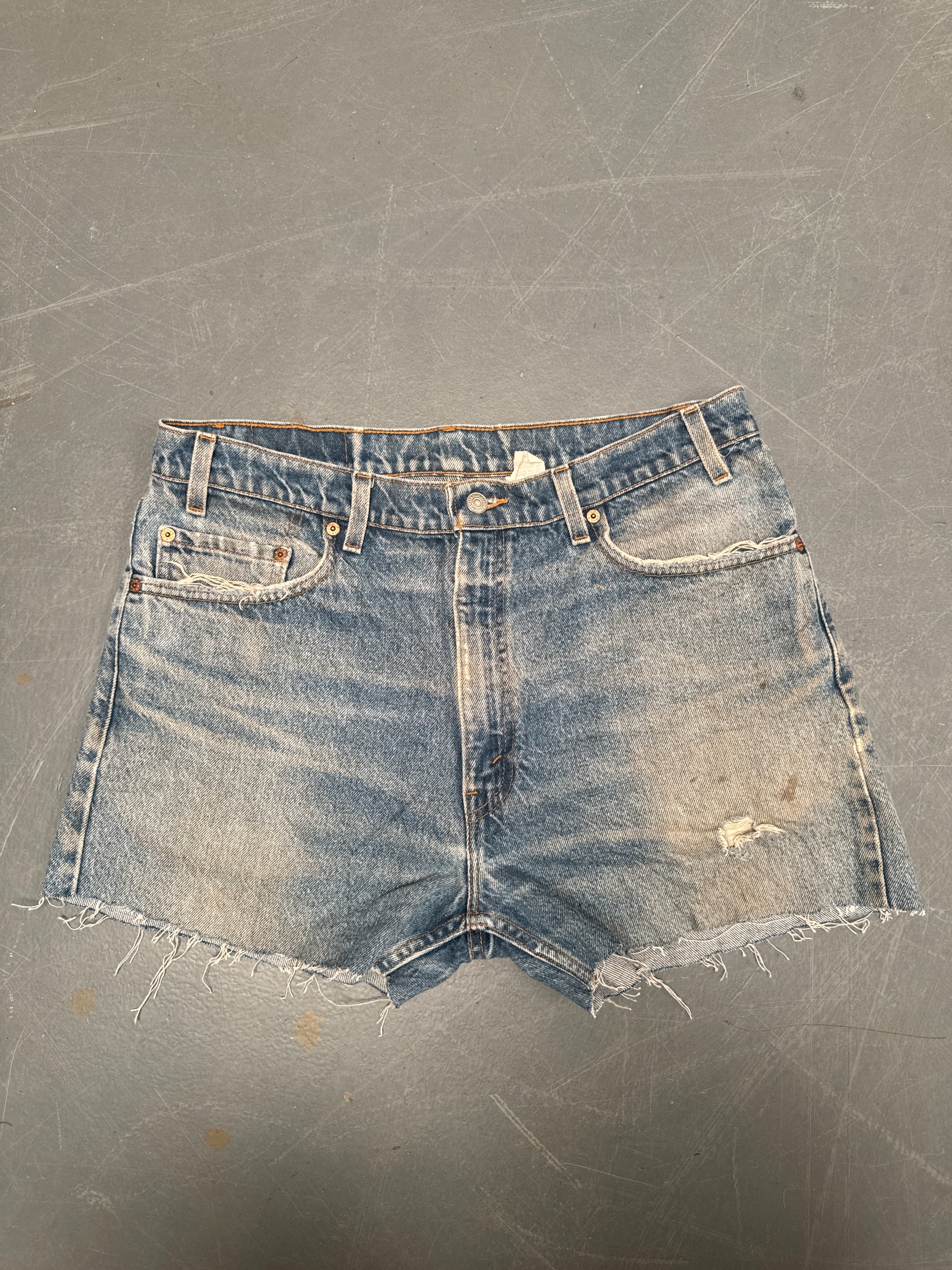 Vintage Levis Cut Off Denim Shorts - 90s Made - W 34 - SH688