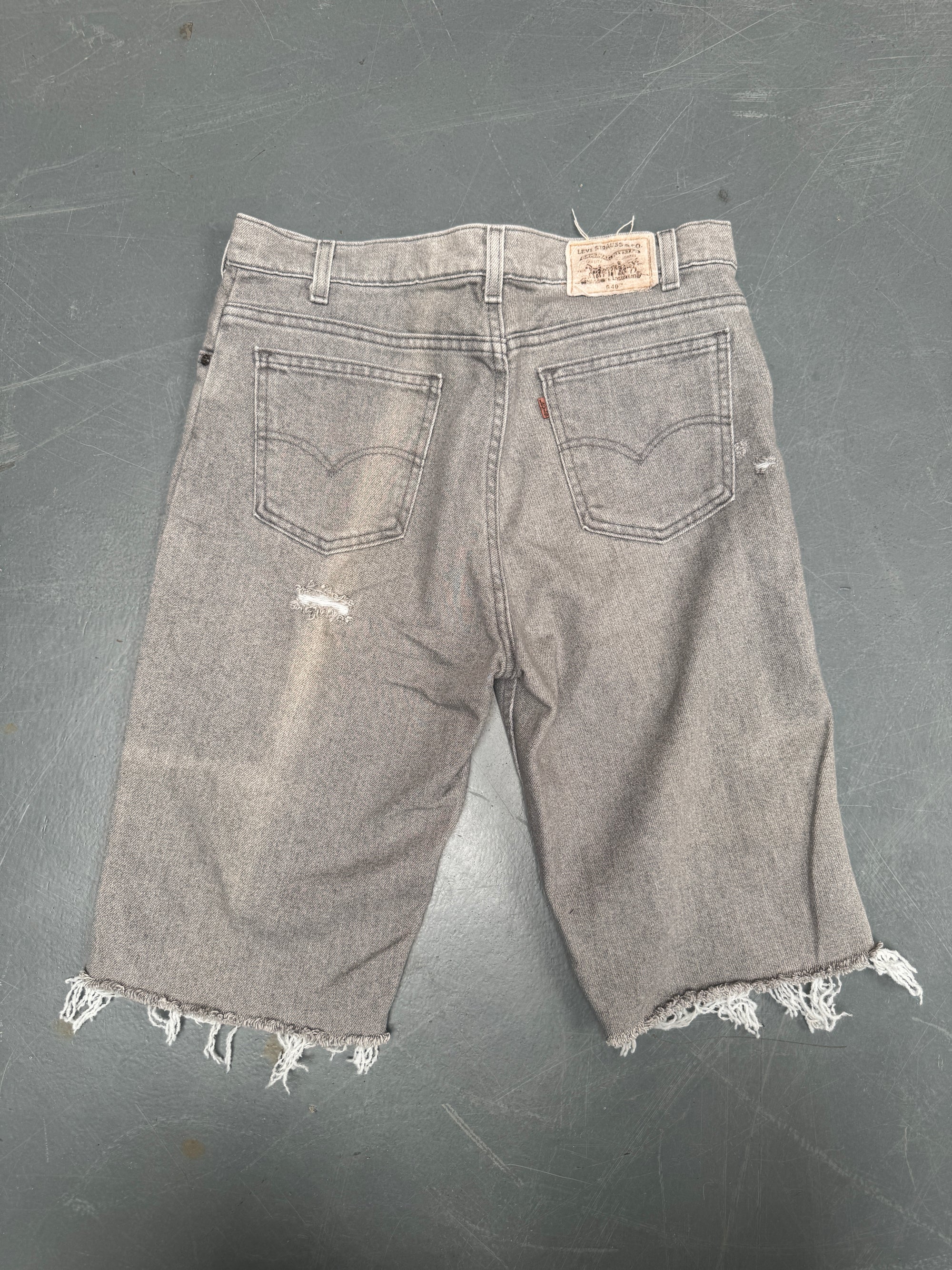 Vintage Levis Cut Off Denim Shorts - 90s Made - W 33 - SH694
