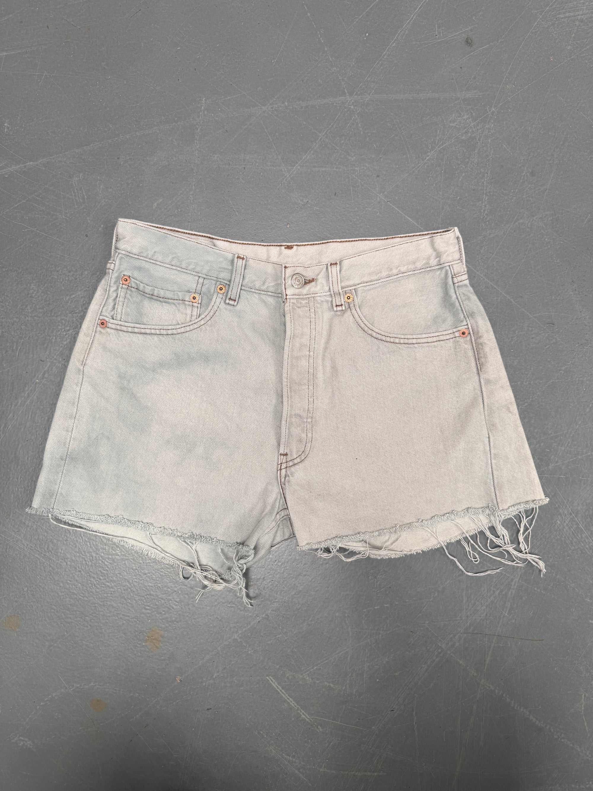Vintage Levis Cut Off Denim Shorts - 90s Made - W 30 - SH695