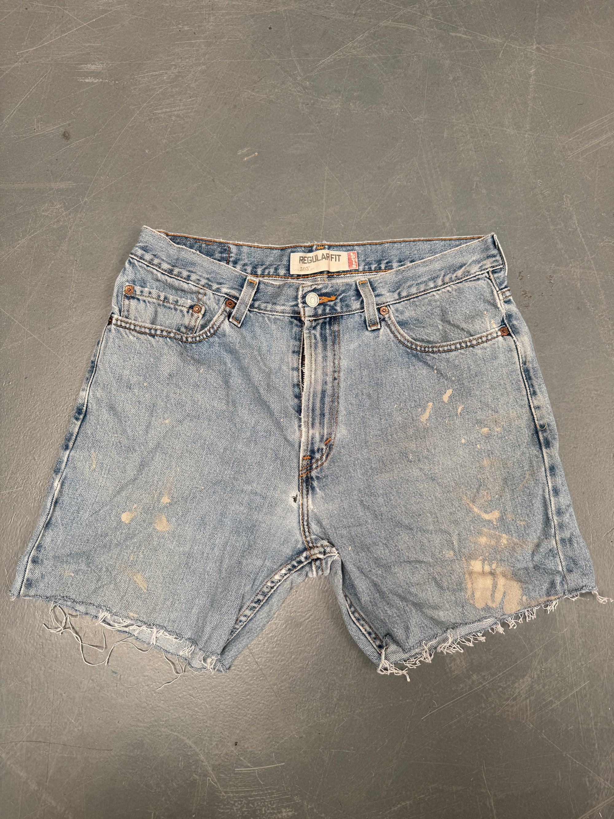Vintage Levis Cut Off Denim Shorts - 90s Made - W 34 - SH697