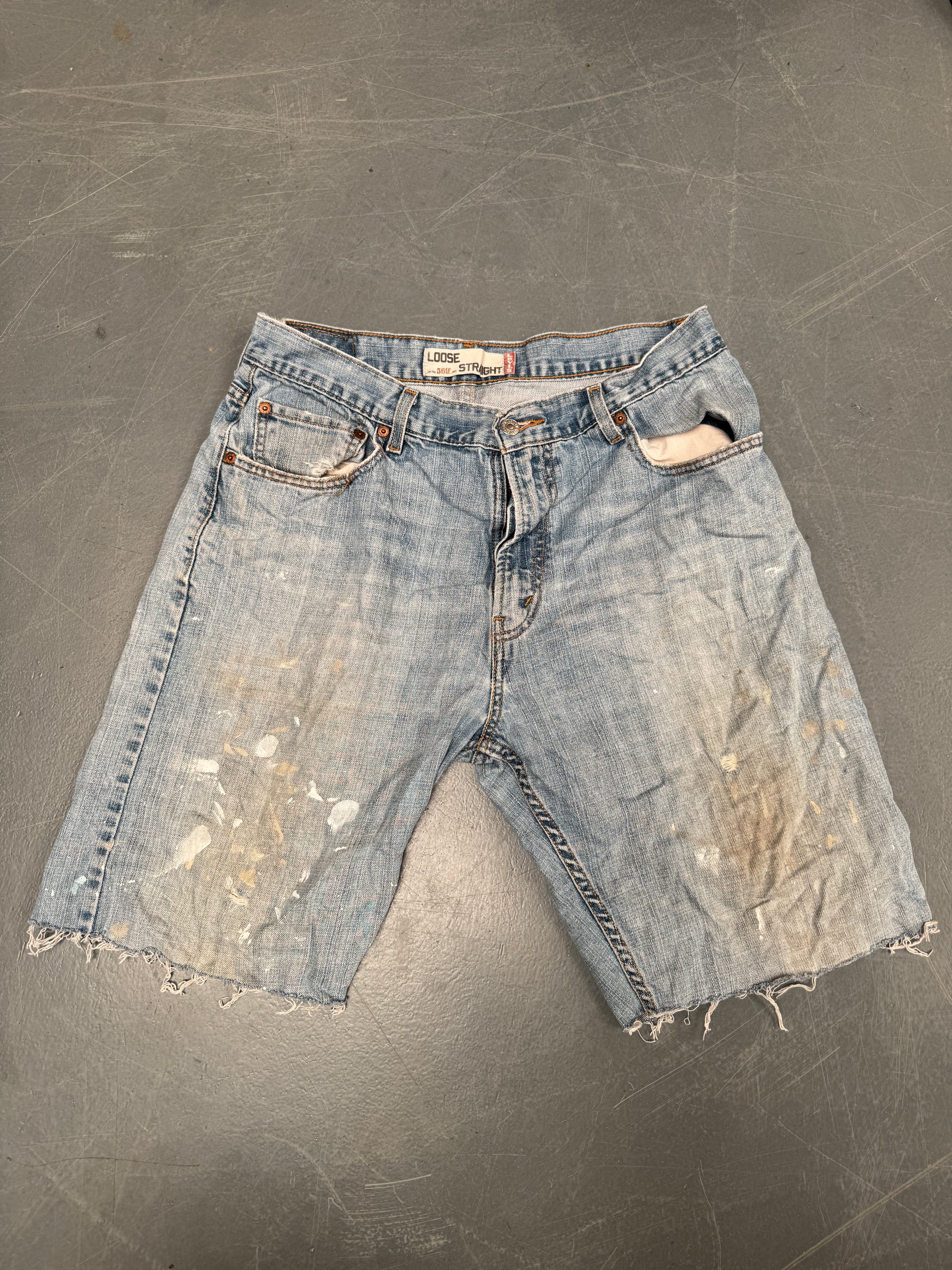 Vintage Levis Cut Off Denim Shorts - 90s Made - W 34 - SH700